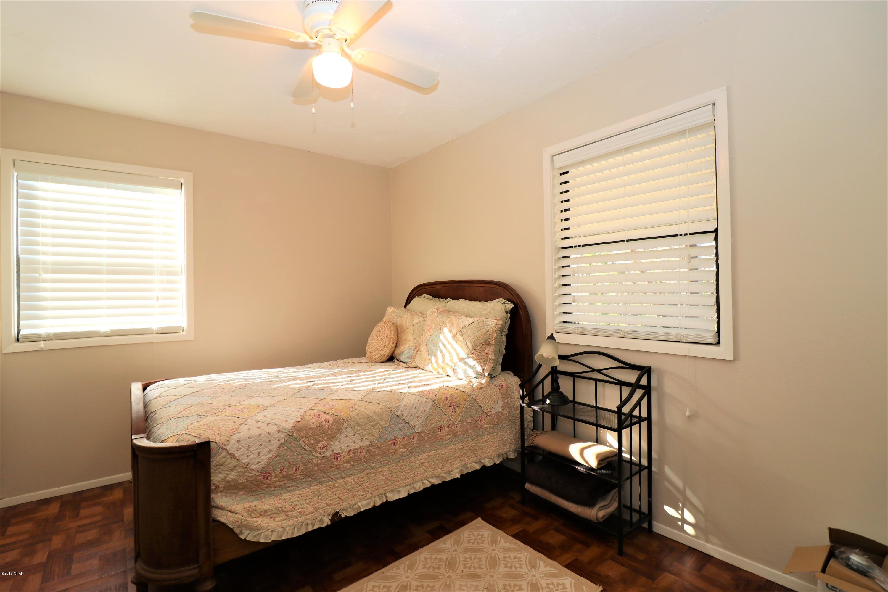 Hentz 1st Add Unit B - Residential