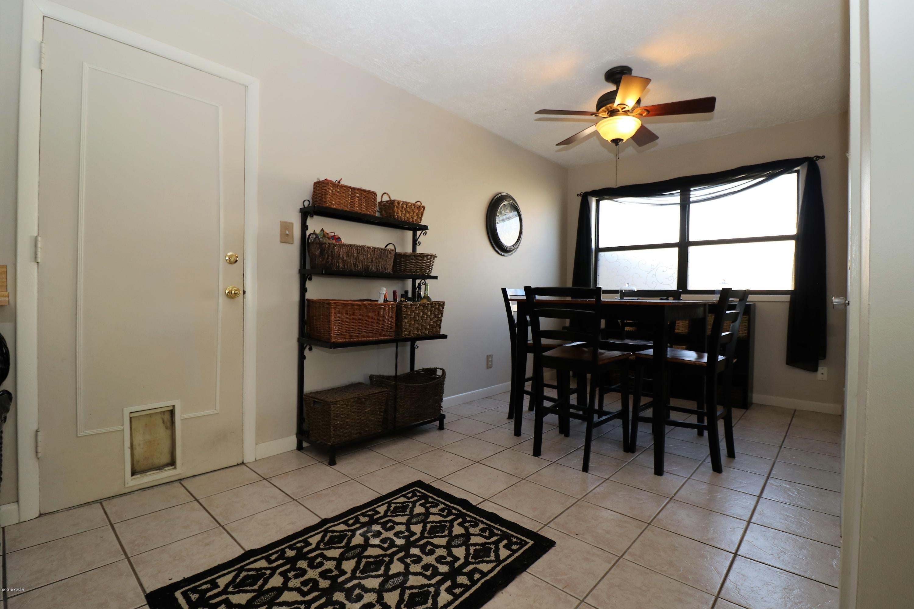 Hentz 1st Add Unit B - Residential