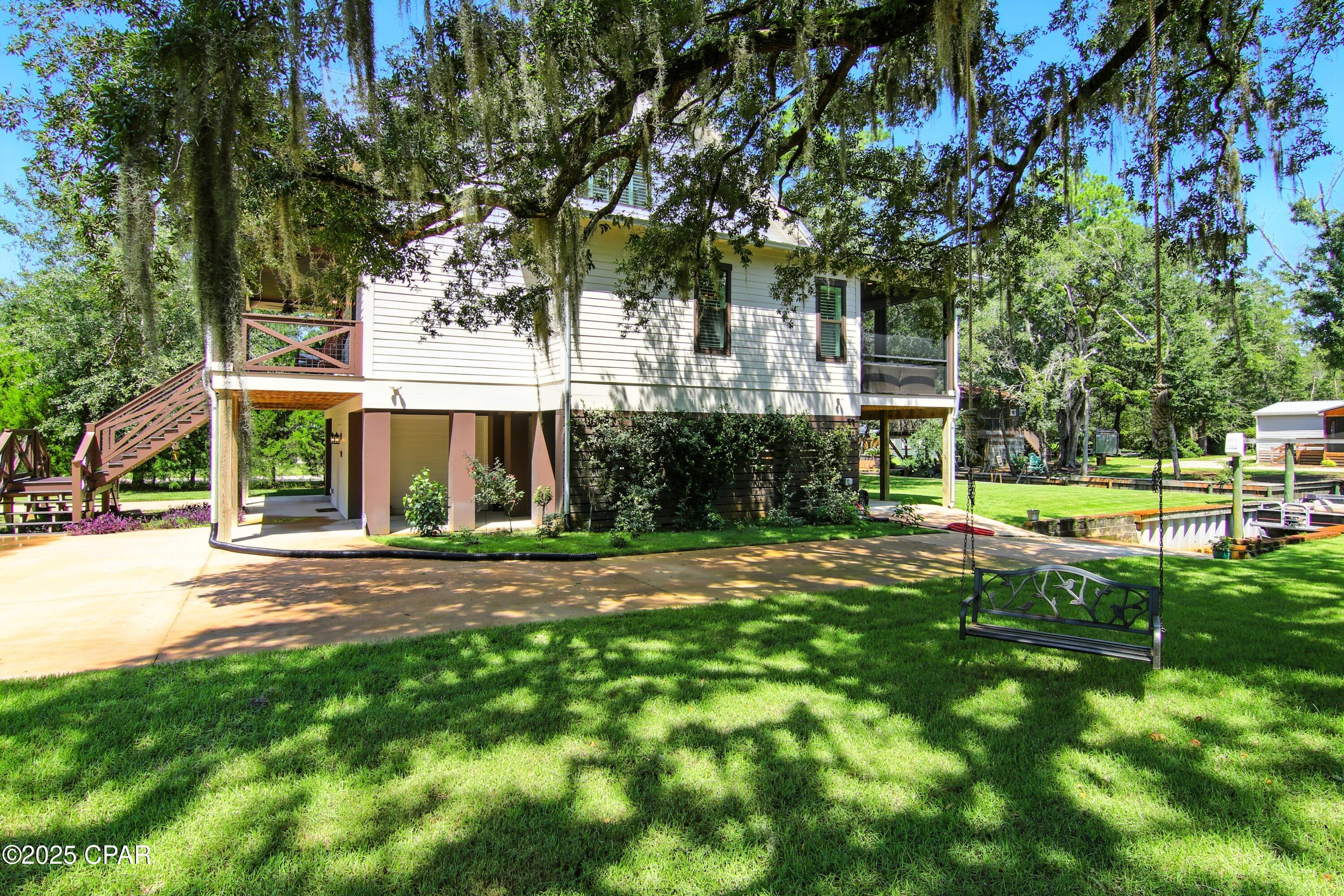 Twin Oaks 1st Add - Residential