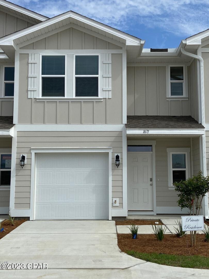 Immaculate 2 year old 3/2.5 townhome in Lynn Haven near both Bay Haven schools & Mosley HS. Vinyl planking & carpet flooring, granite counters, stainless appliances, recessed lighting, breakfast bar, covered back patio, 1-car garage. W/D hookup. Landscaping included.