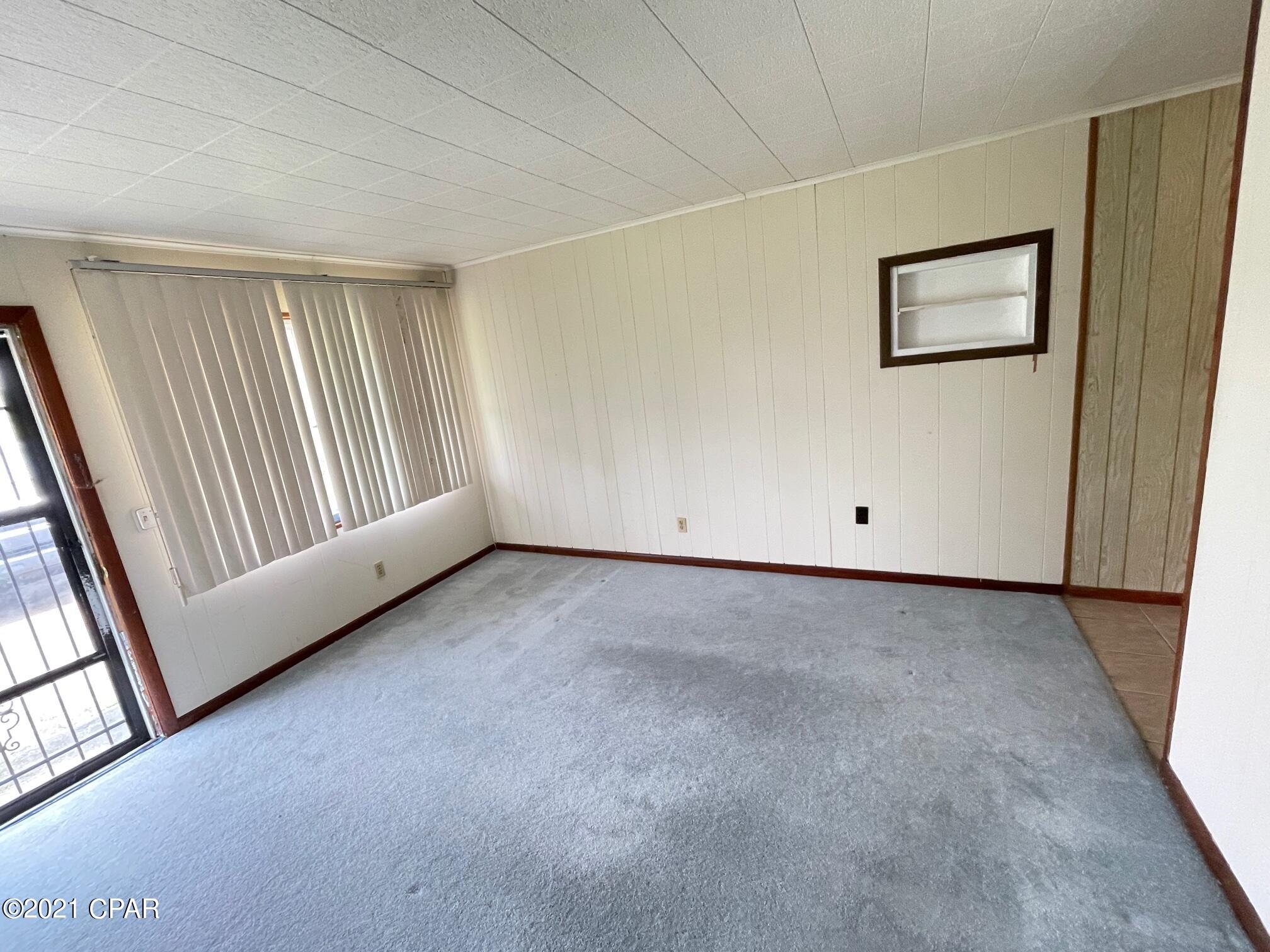 M N Kneeces Replat Pine-Lea - Residential