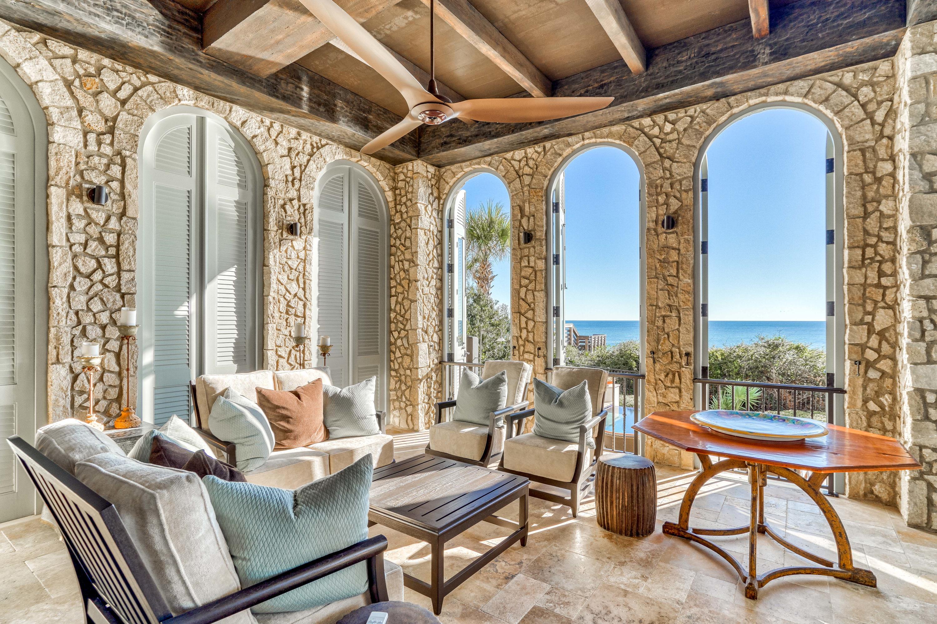 PARADISE BY THE SEA - Residential