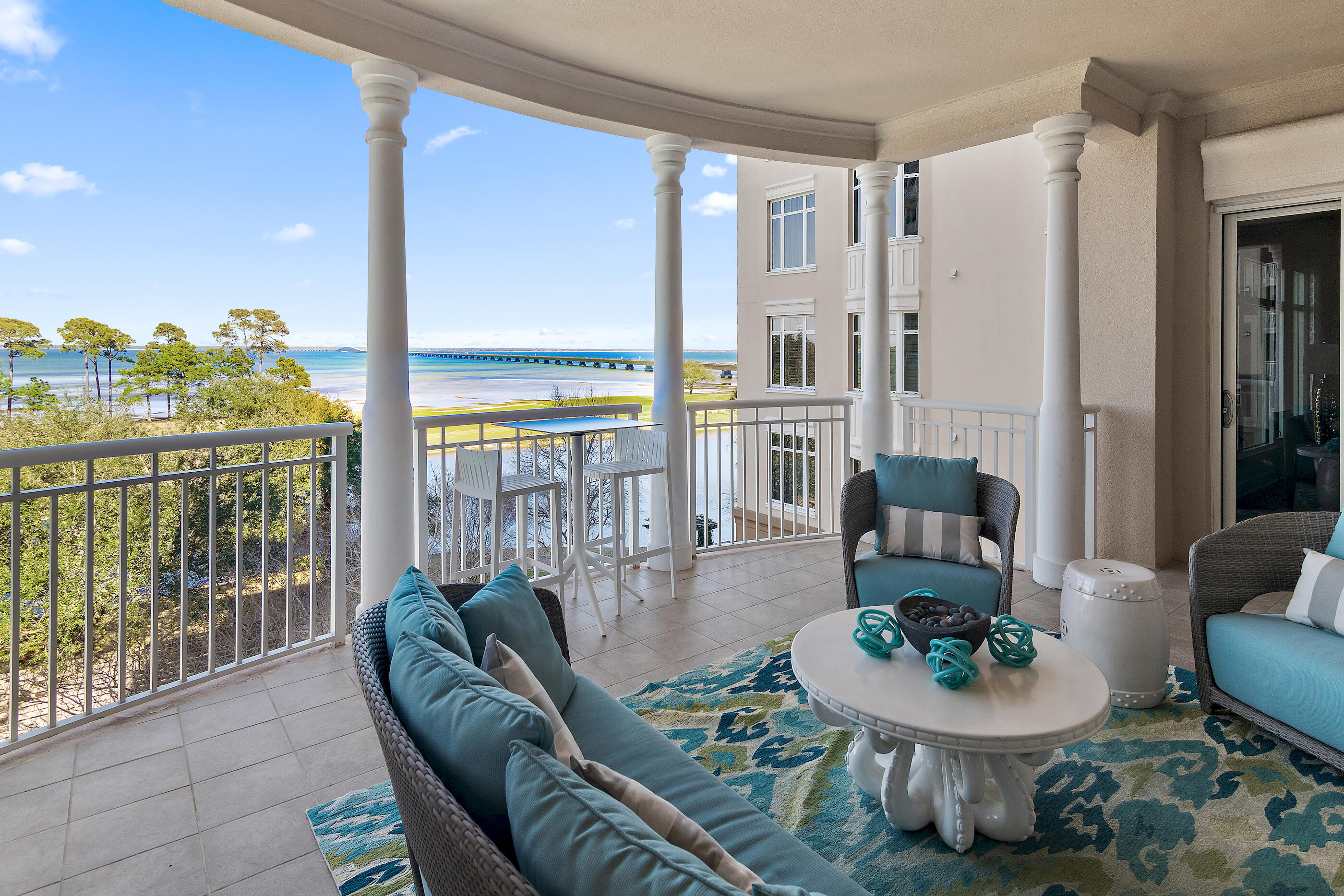 ONE WATER PLACE AT KELLY PLANTATION - Residential
