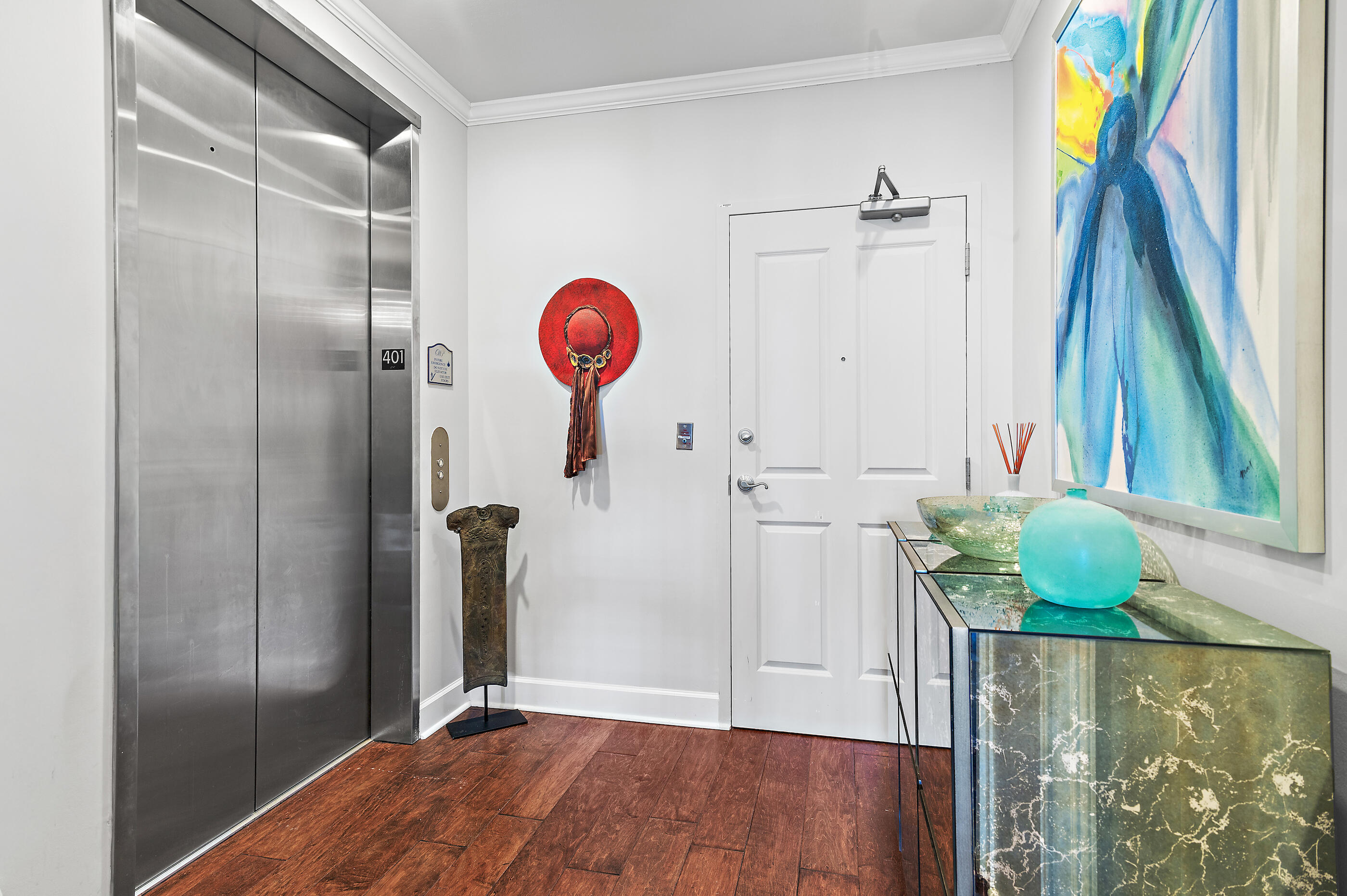 ONE WATER PLACE AT KELLY PLANTATION - Residential