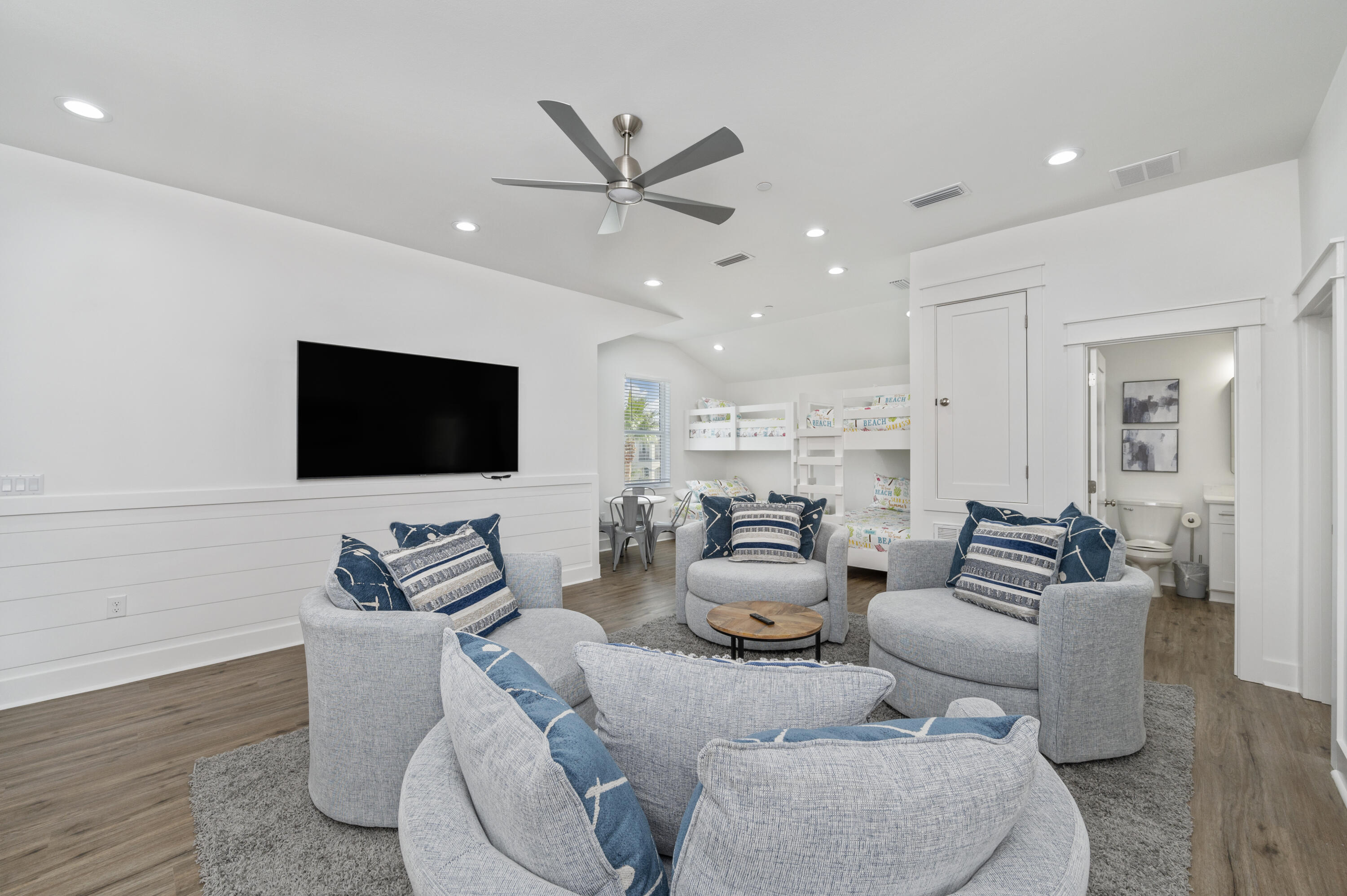 CRYSTAL BEACH - Residential