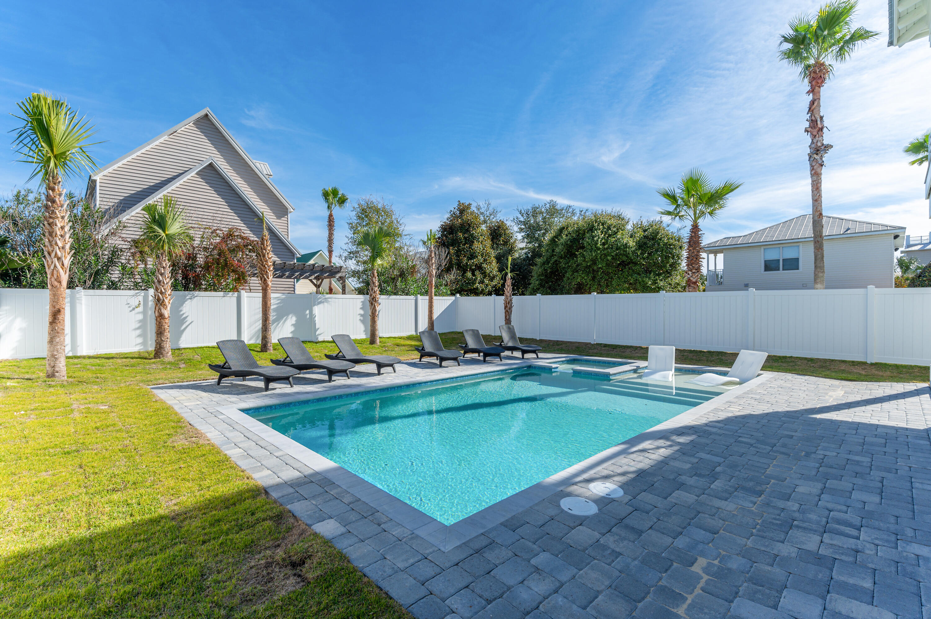 CRYSTAL BEACH - Residential
