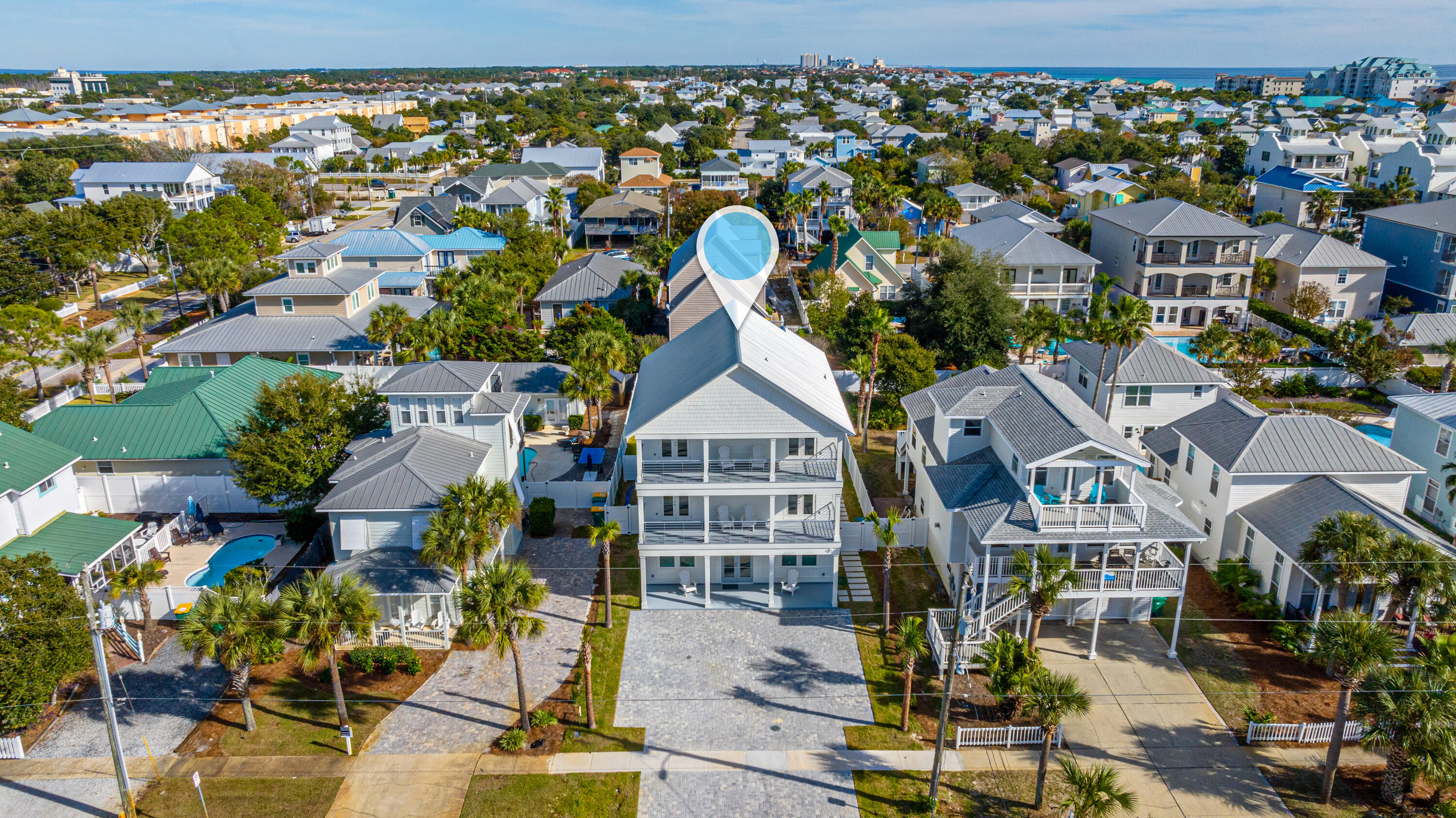 CRYSTAL BEACH - Residential