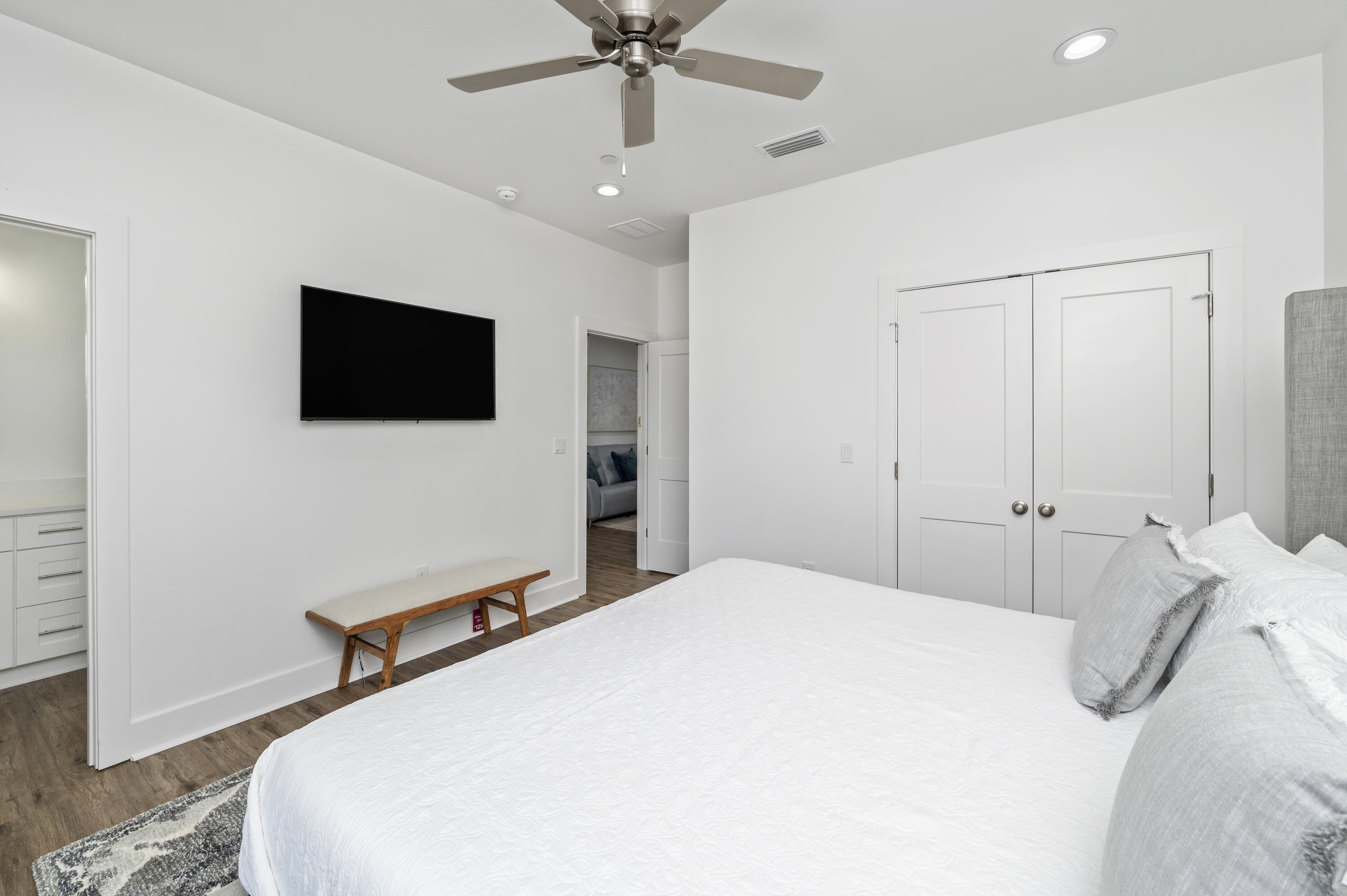 CRYSTAL BEACH - Residential