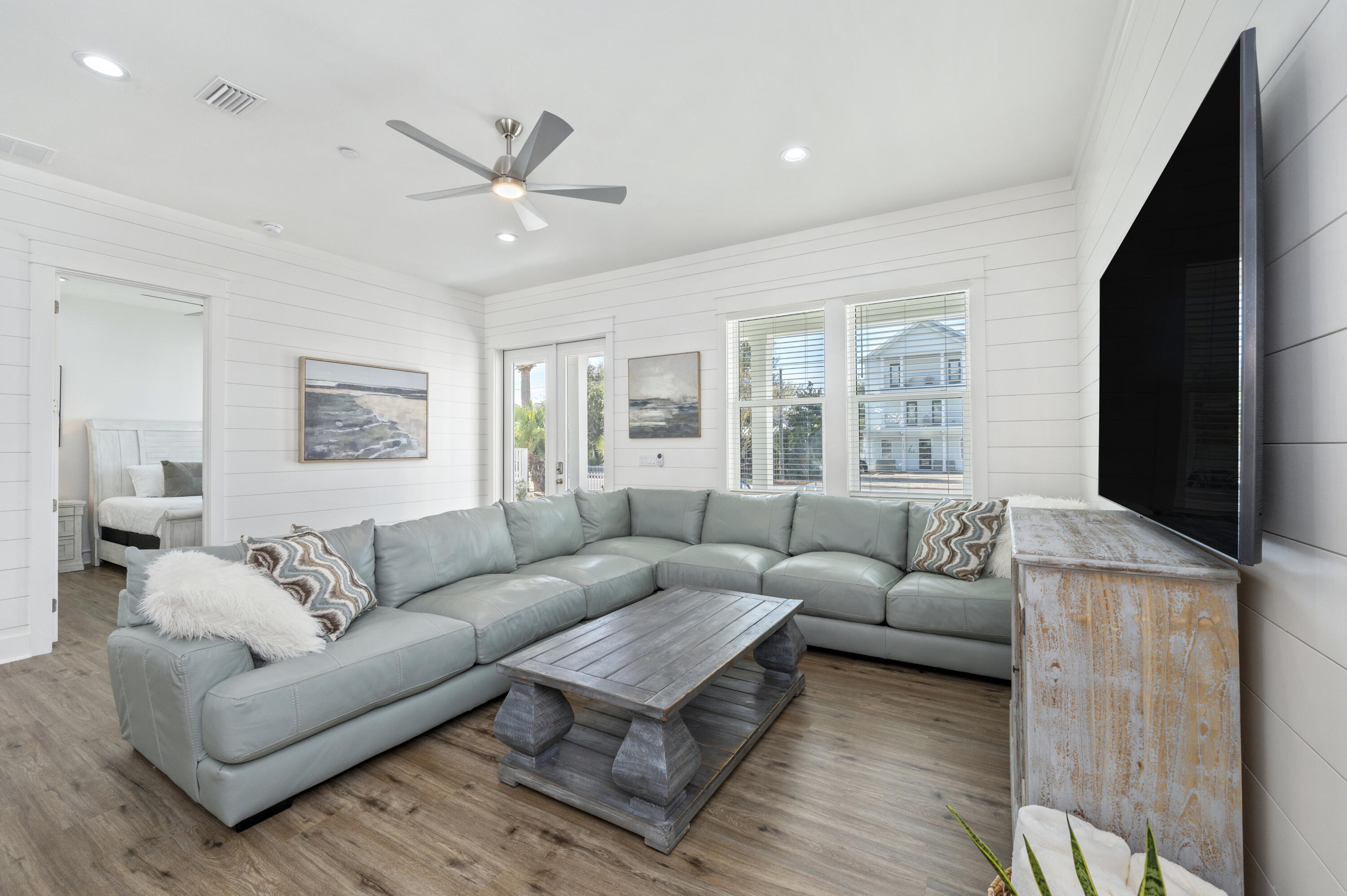 CRYSTAL BEACH - Residential