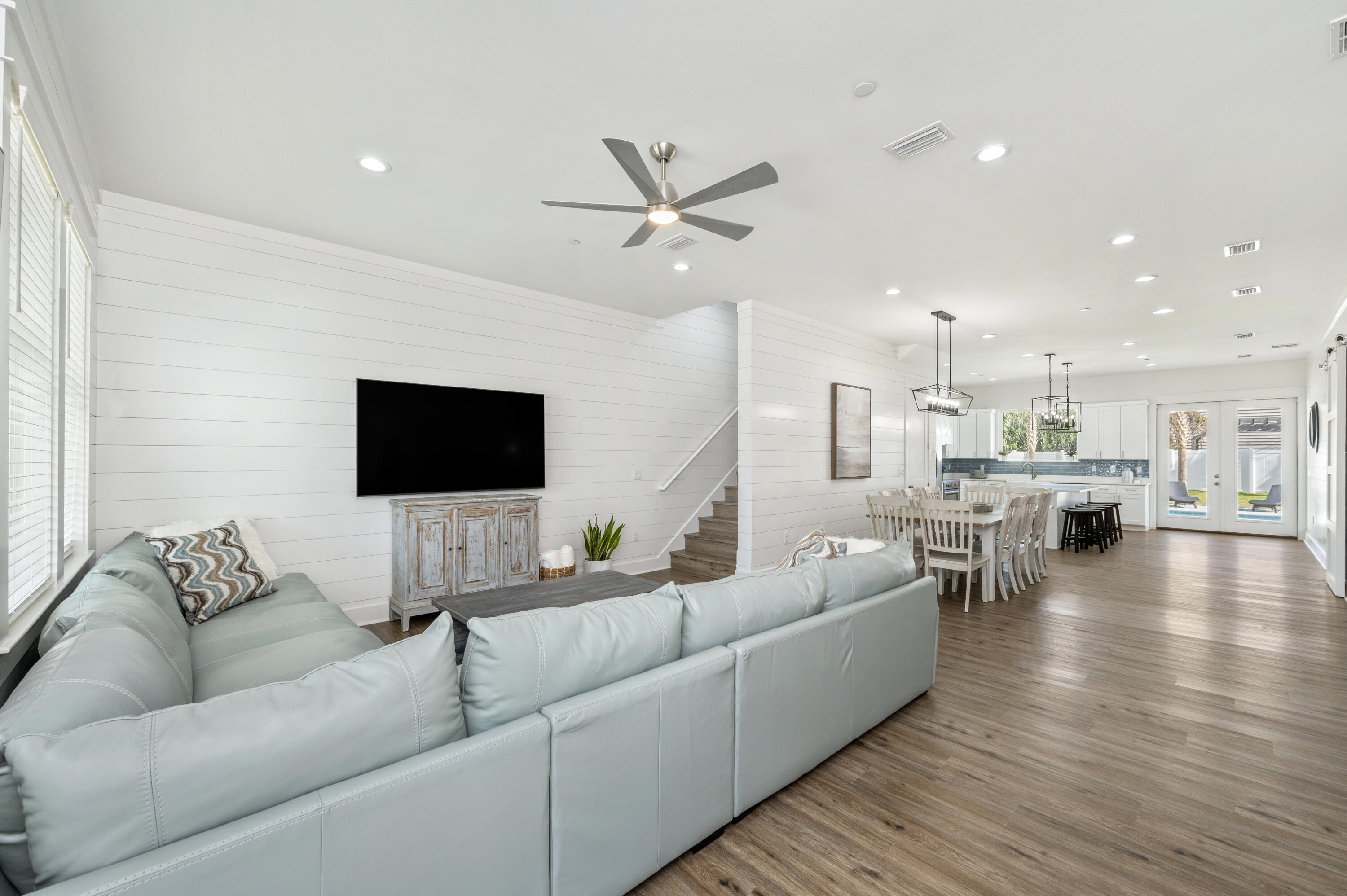 CRYSTAL BEACH - Residential
