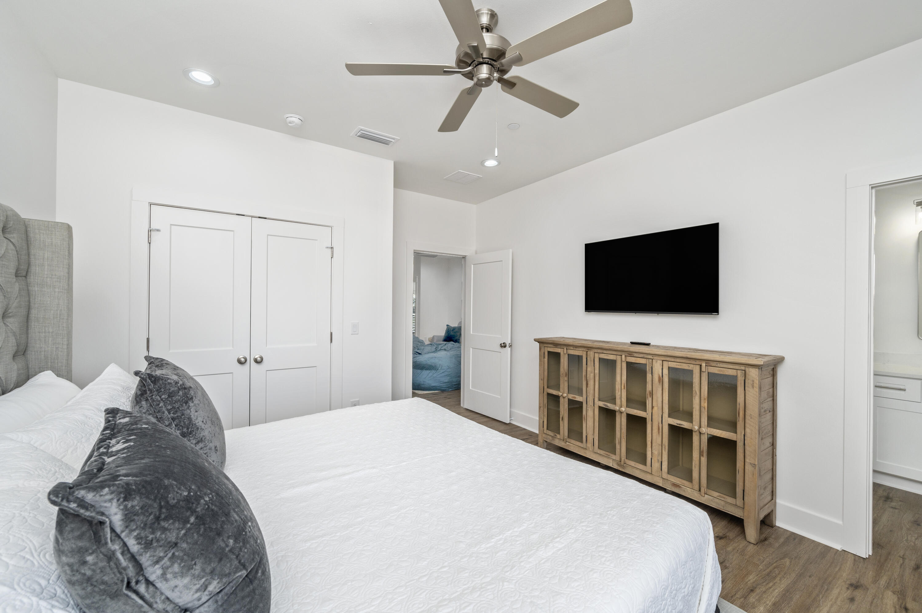 CRYSTAL BEACH - Residential
