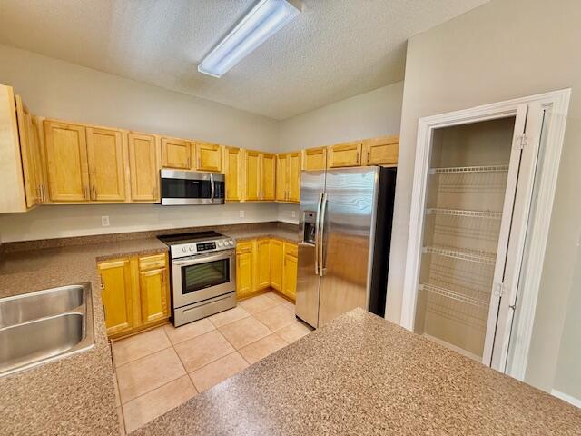 NORTH RIDGE CREEK S/D - Residential Lease
