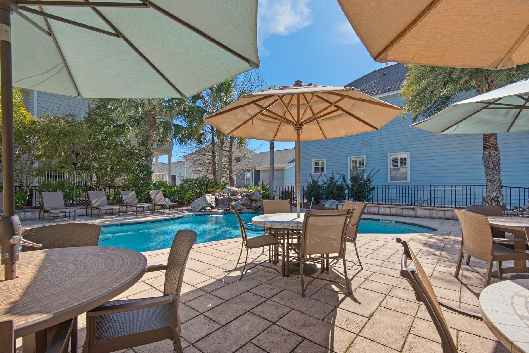 SANTA ROSA GOLF VILLAS - Residential