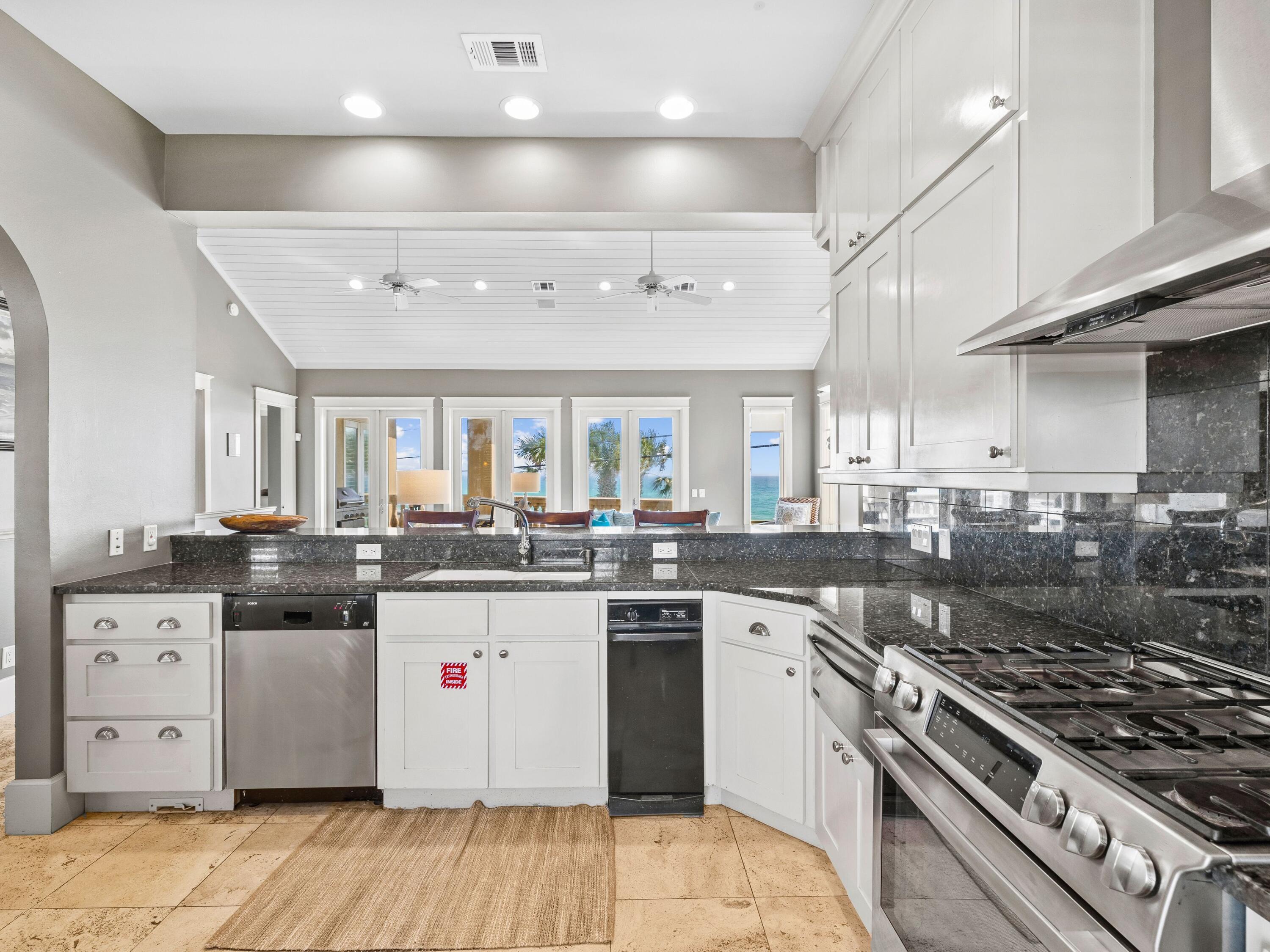 AVALON BEACH ESTATES - Residential