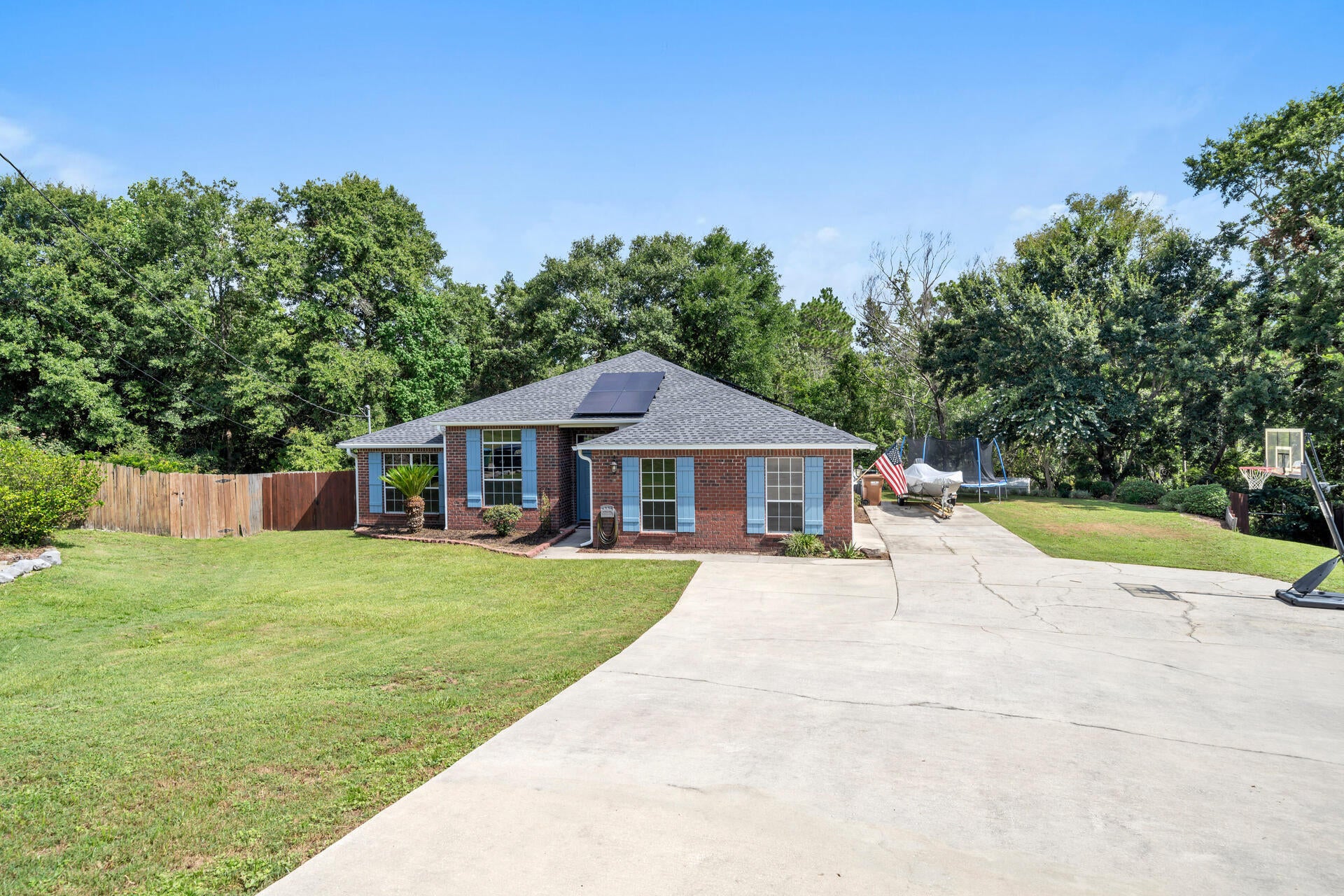 COUNTRYVIEW ESTATES 10TH ADDN - Residential