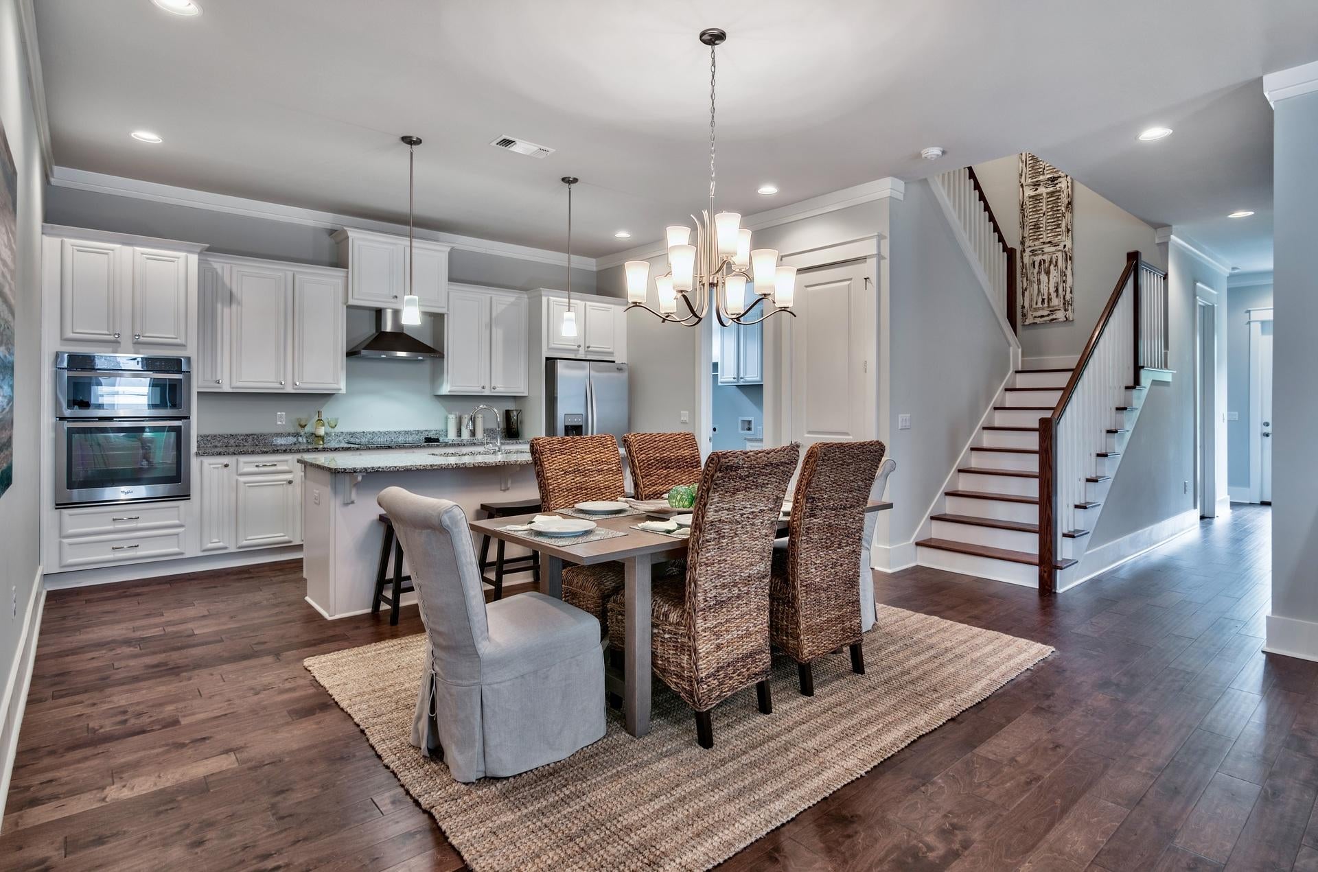 PARADISE COVE - Residential