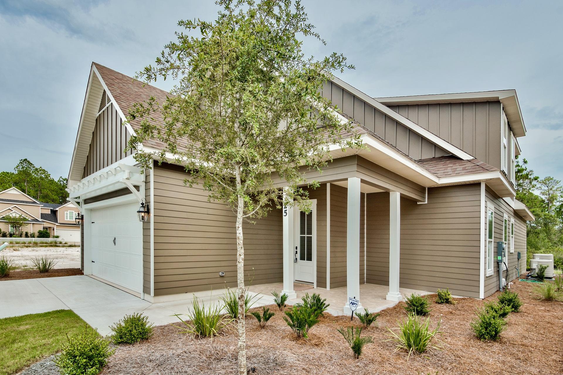 PARADISE COVE - Residential