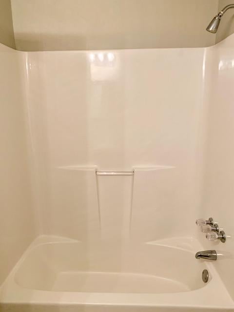 SADDLE CREEK - Residential Lease