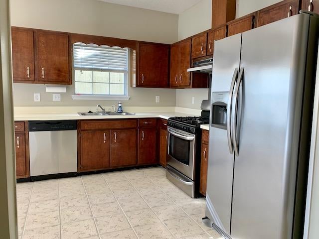 SADDLE CREEK - Residential Lease
