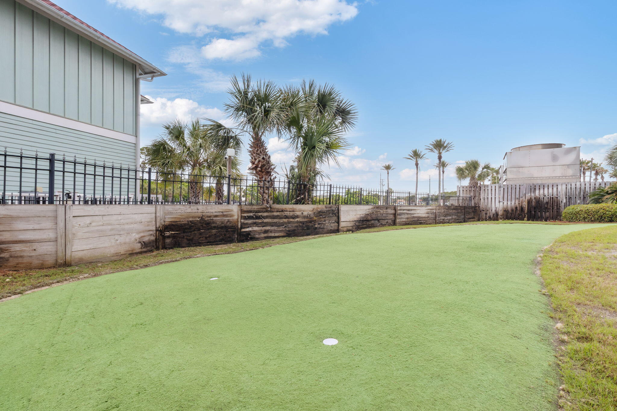 EDGEWATER BEACH - Residential