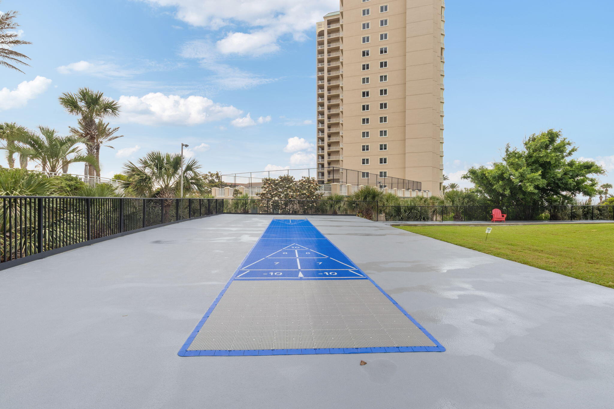 EDGEWATER BEACH - Residential