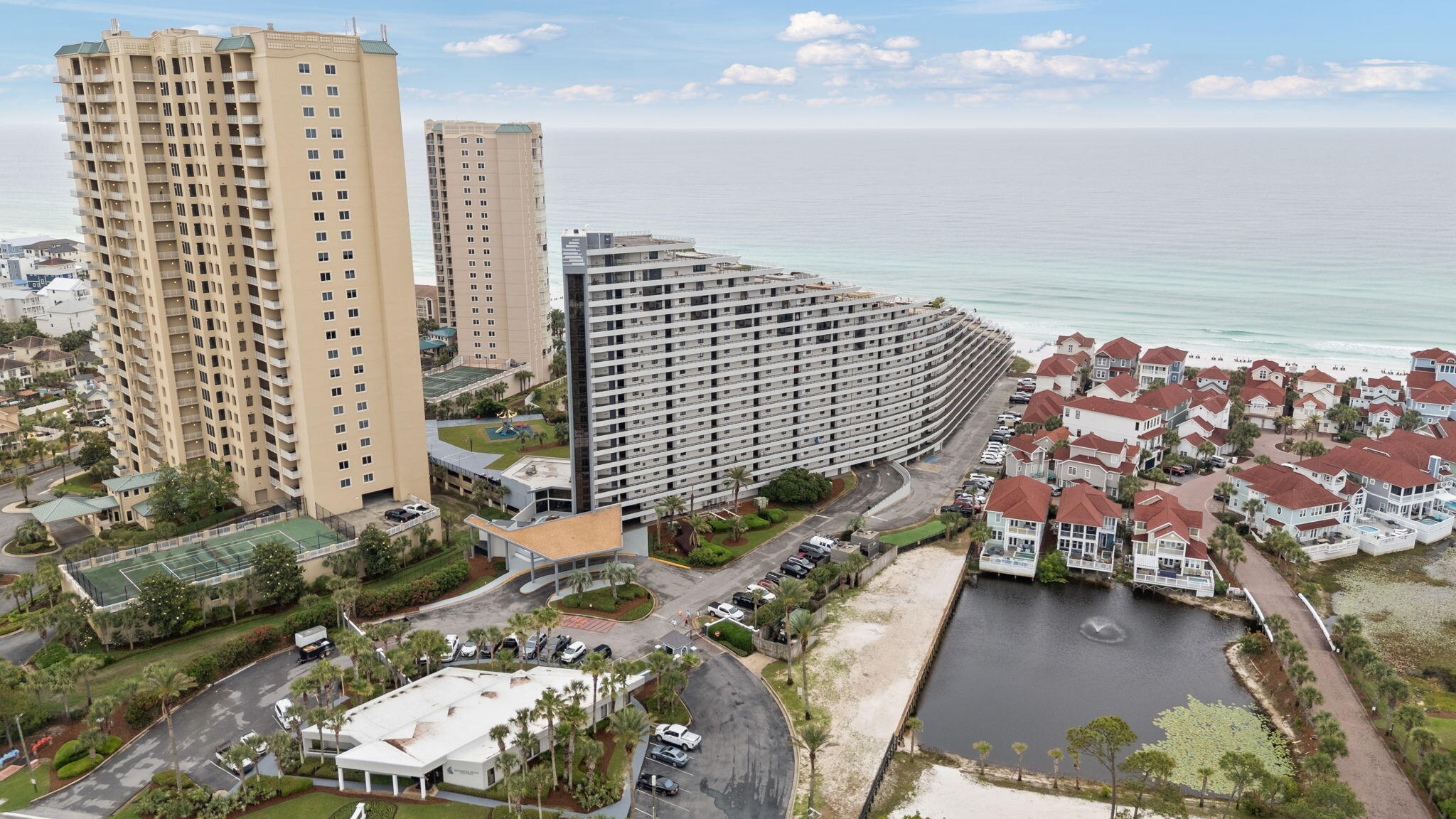 EDGEWATER BEACH - Residential
