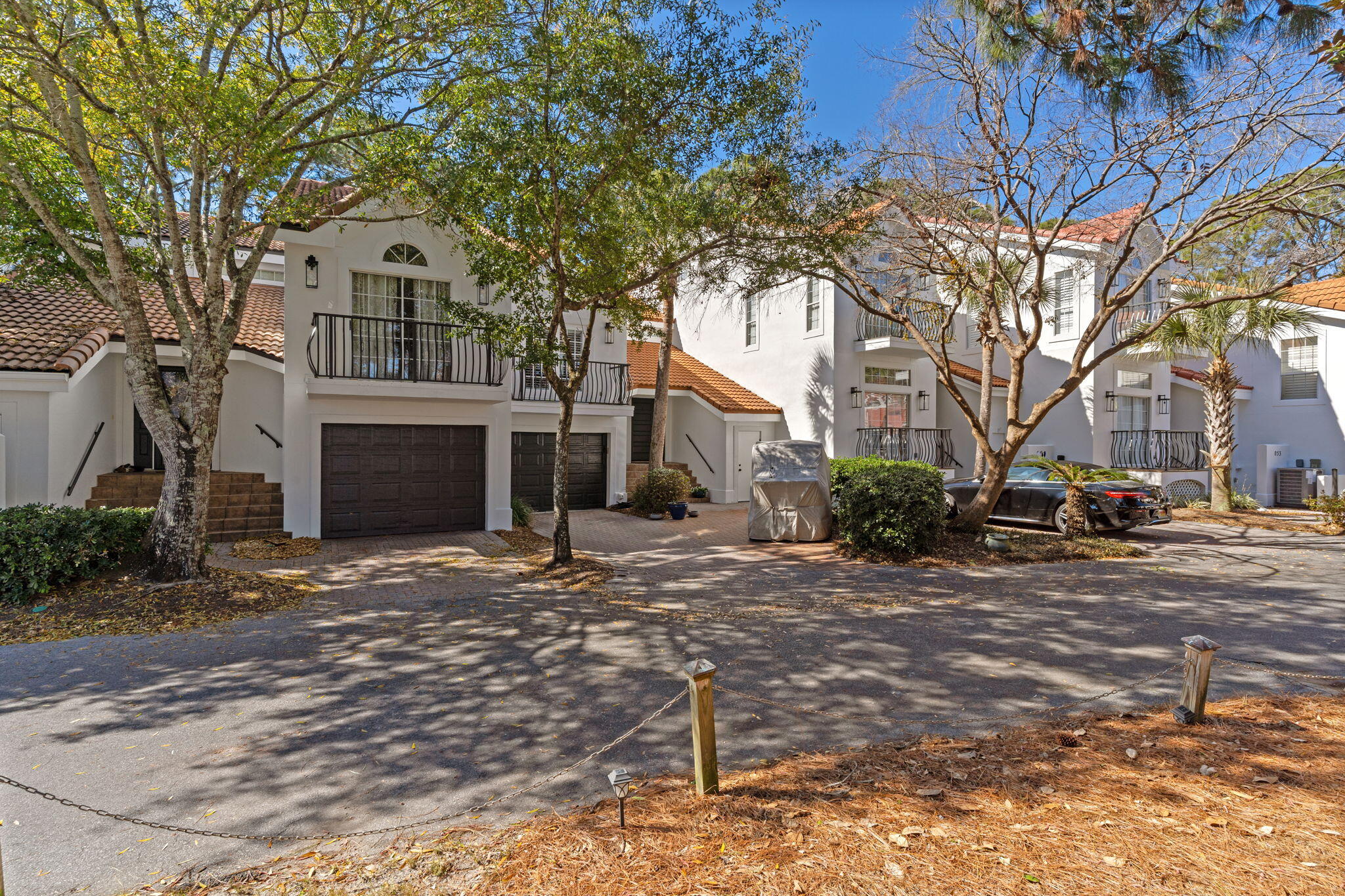 VANTAGE POINTE - Residential