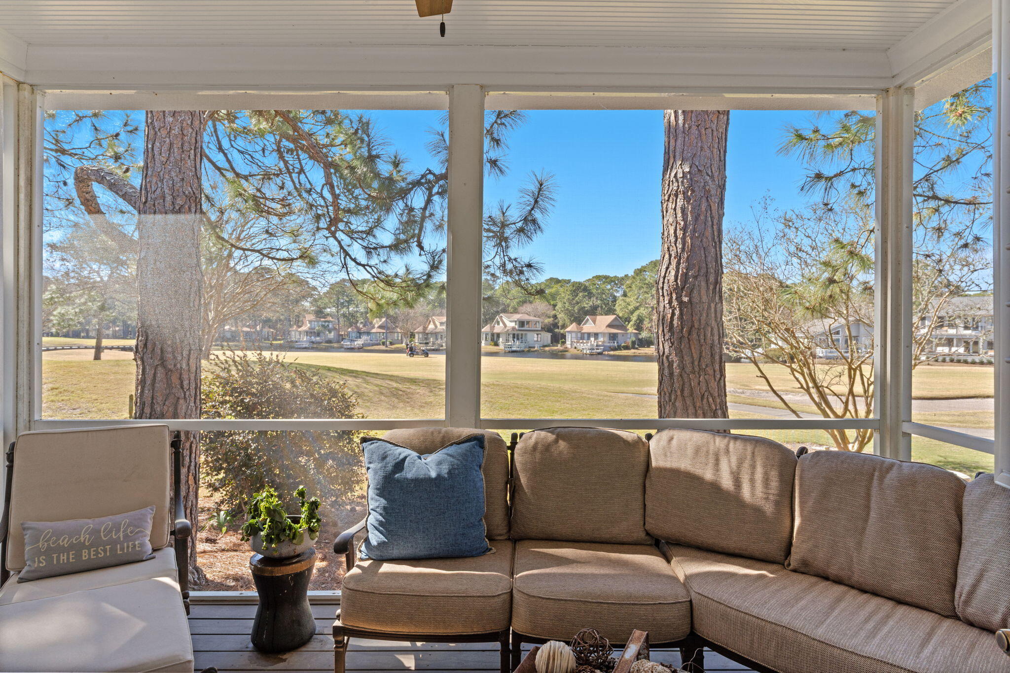 VANTAGE POINTE - Residential