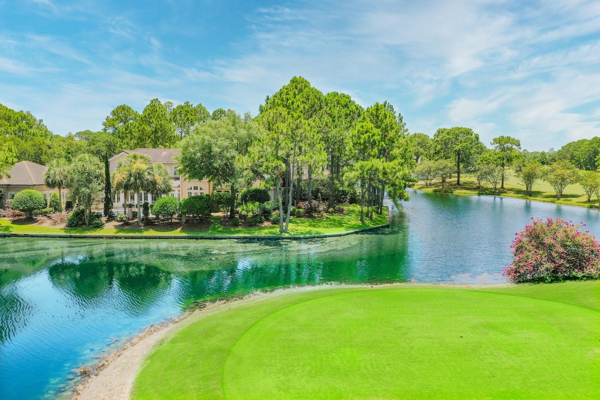 ISLAND GREEN - Residential