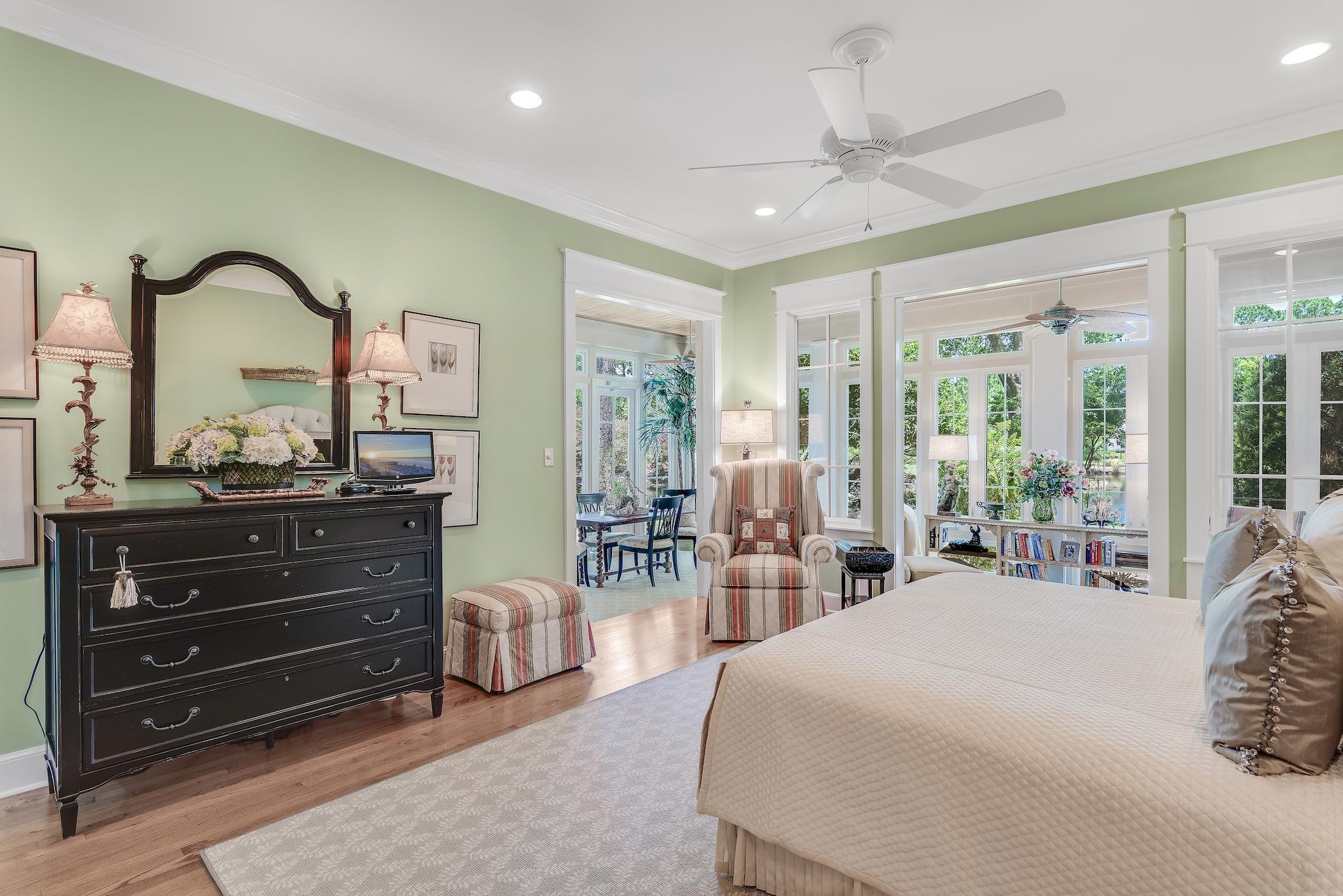 ISLAND GREEN - Residential