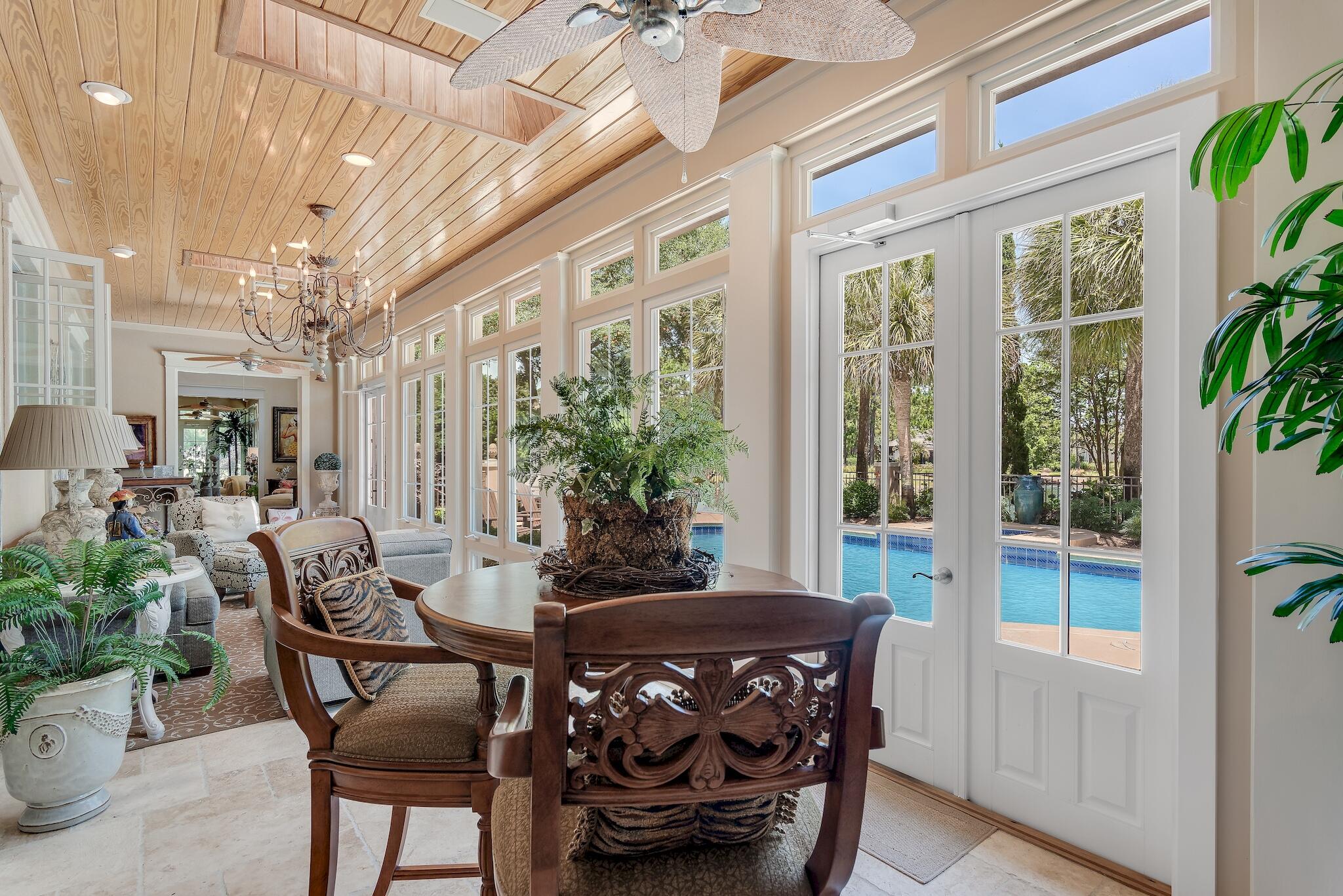 ISLAND GREEN - Residential
