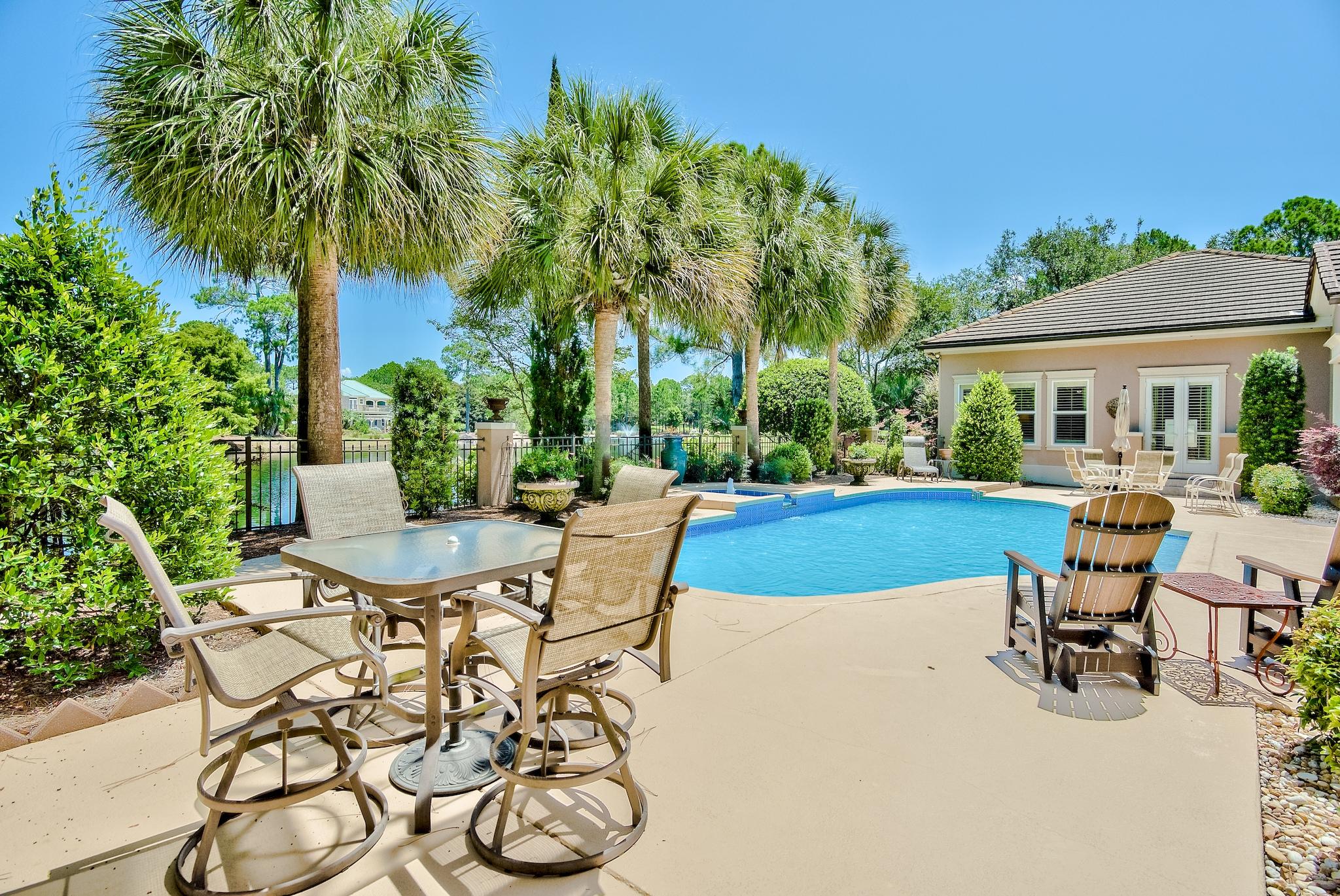 ISLAND GREEN - Residential