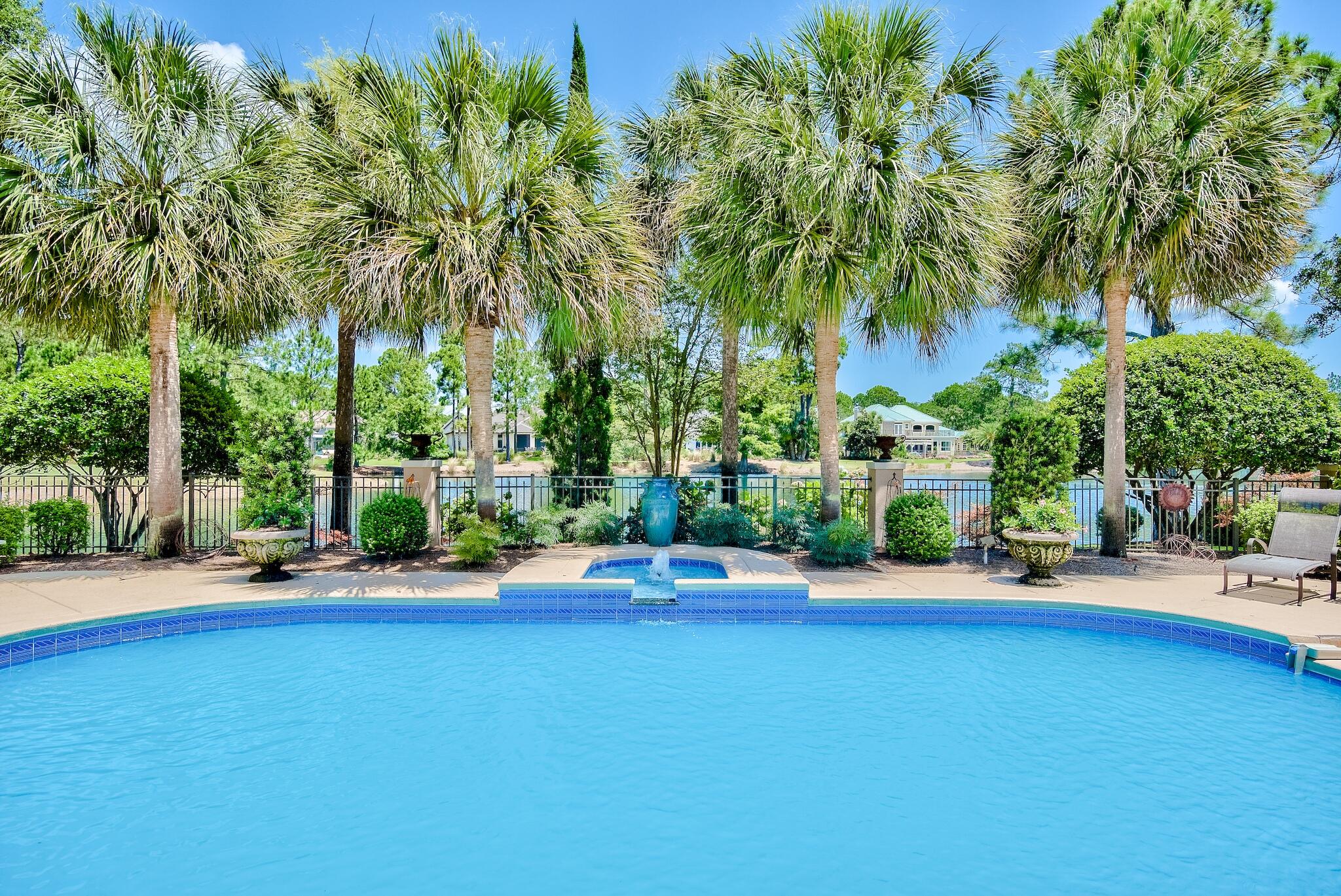 ISLAND GREEN - Residential