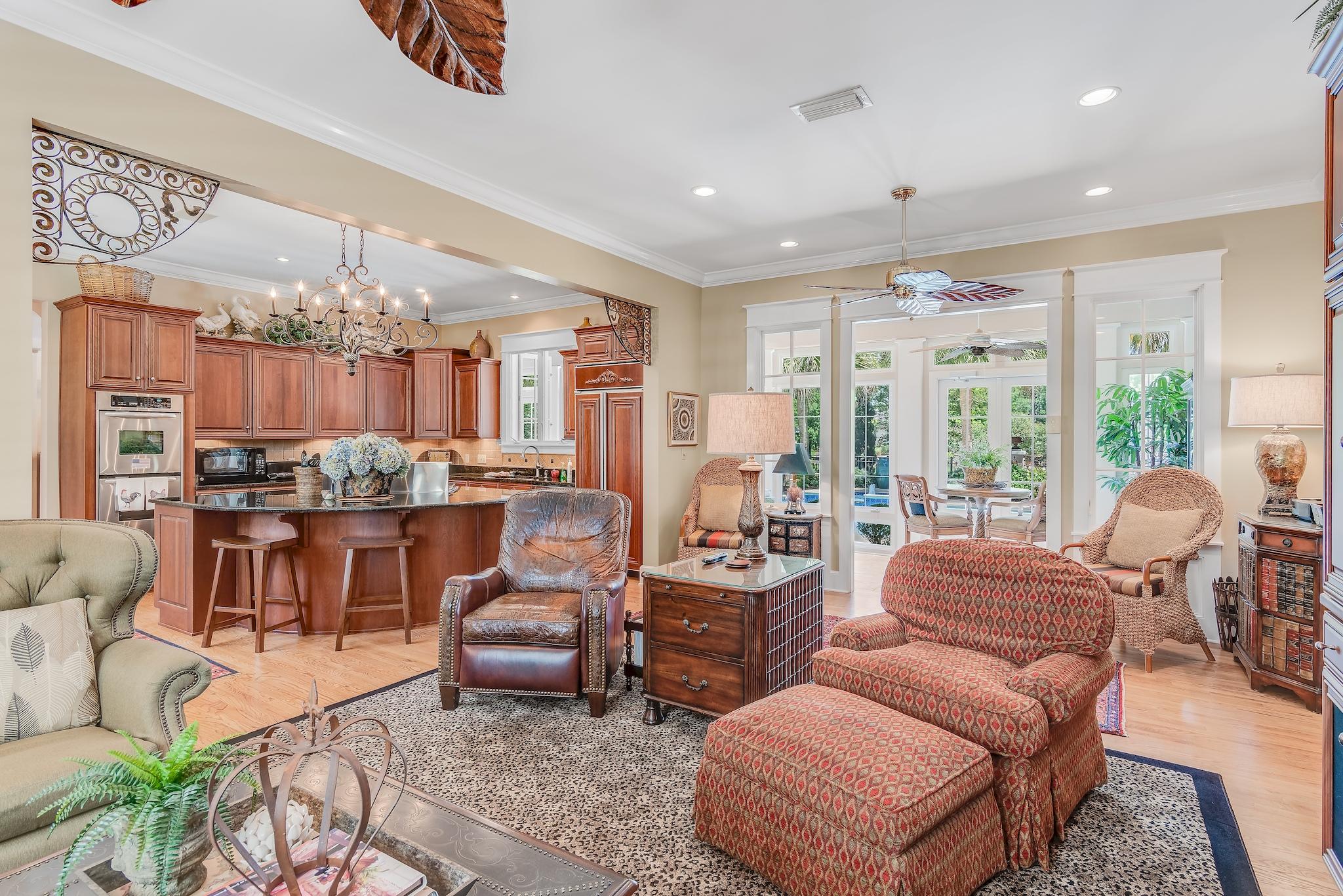 ISLAND GREEN - Residential