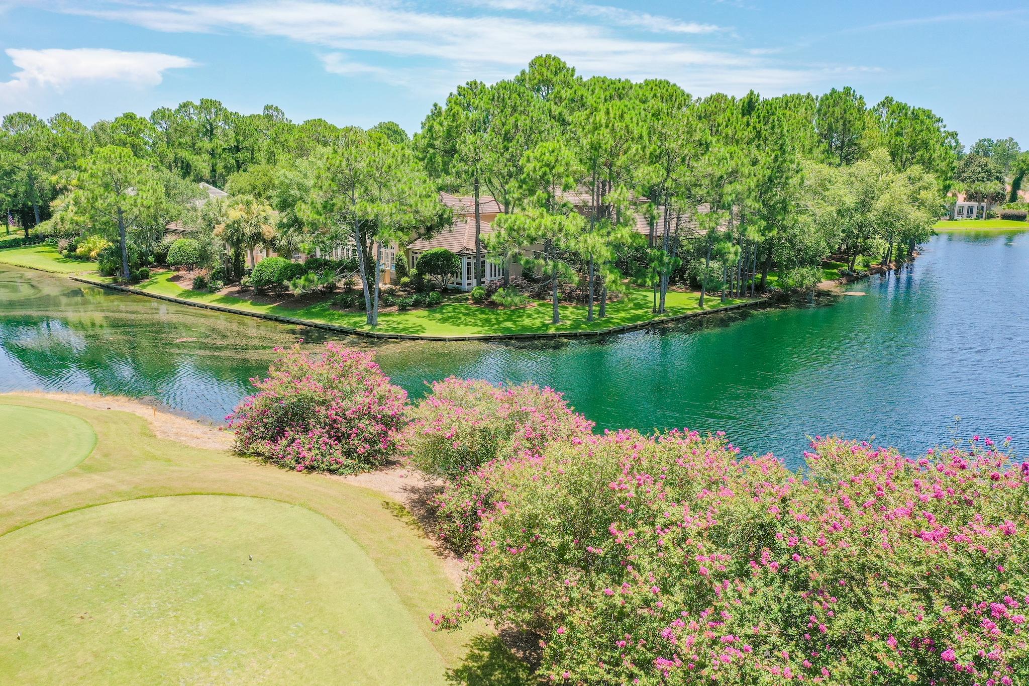 ISLAND GREEN - Residential