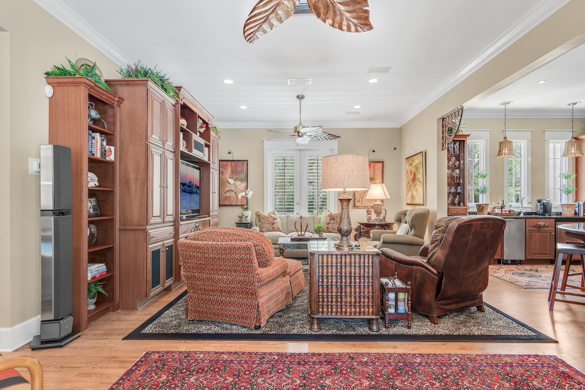 ISLAND GREEN - Residential