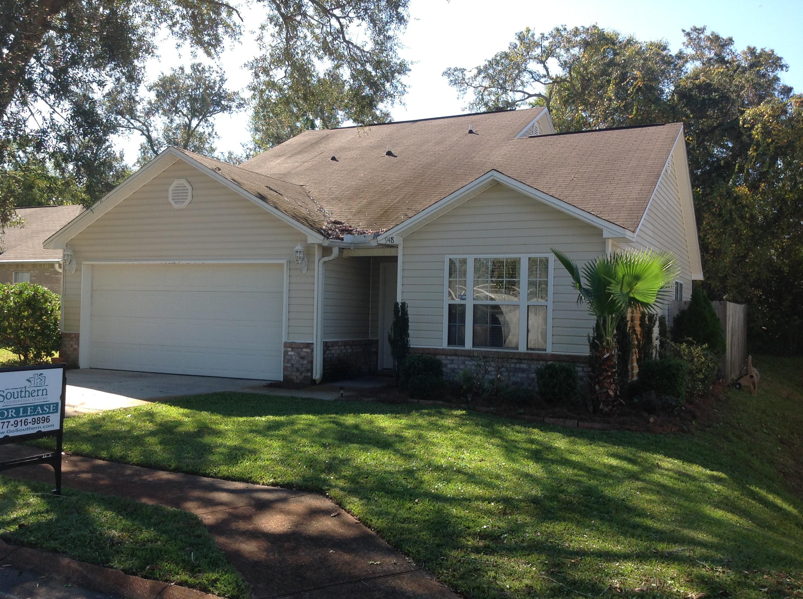 OAK PARK ESTATES - Residential Lease