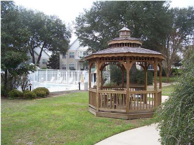 THE OAKS OF NICEVILLE - Residential Lease
