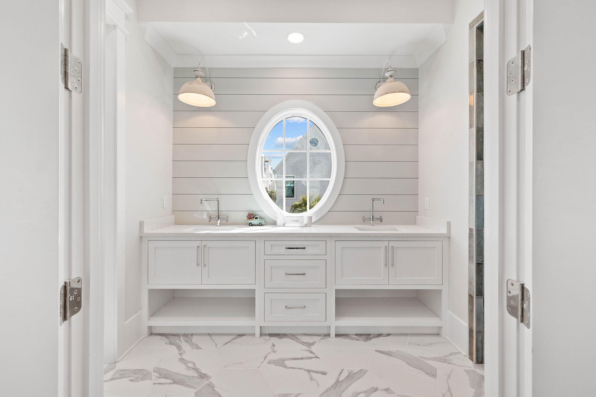 Grand Inlet - Residential
