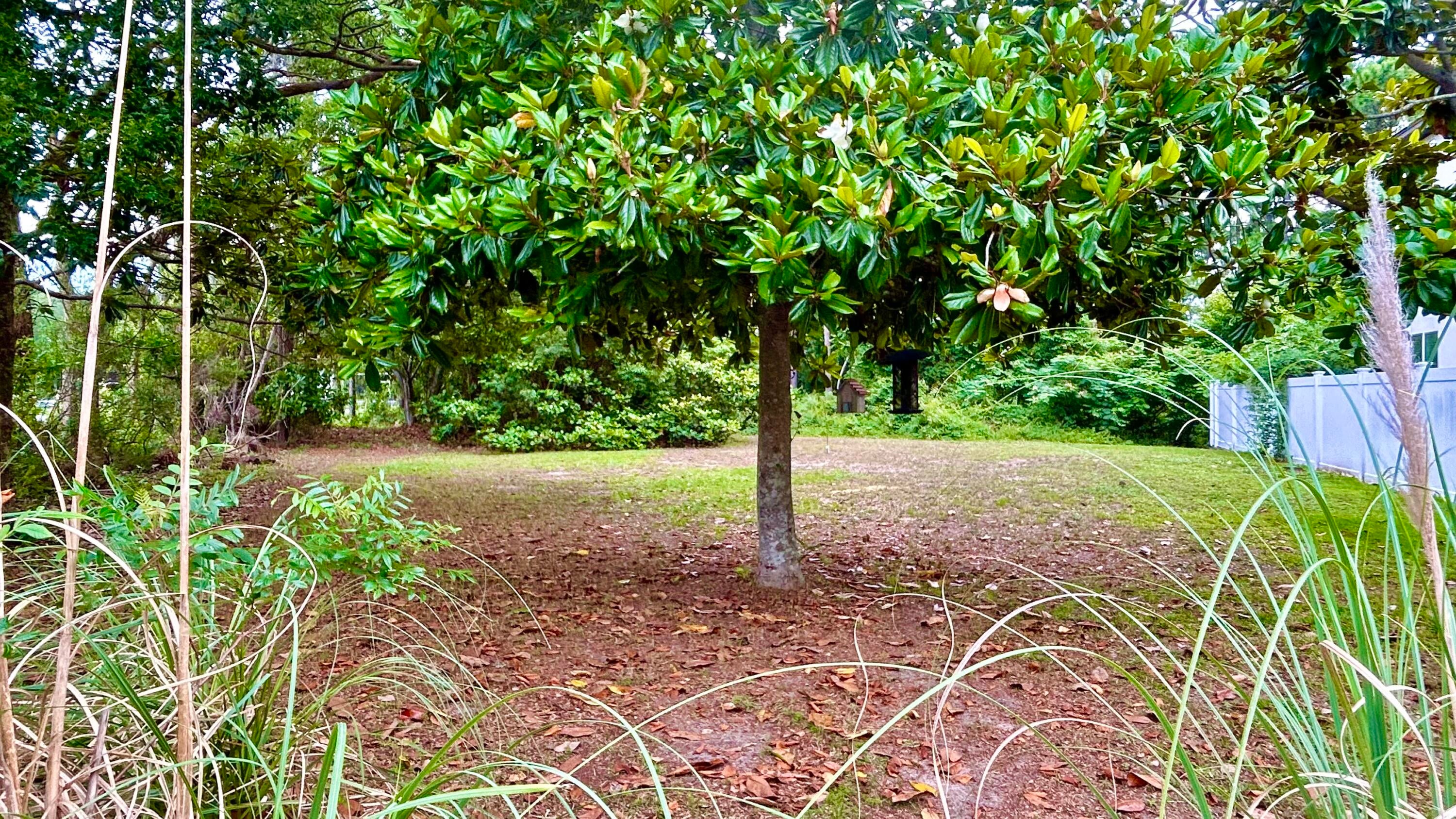BAYSHORE GARDENS - Land