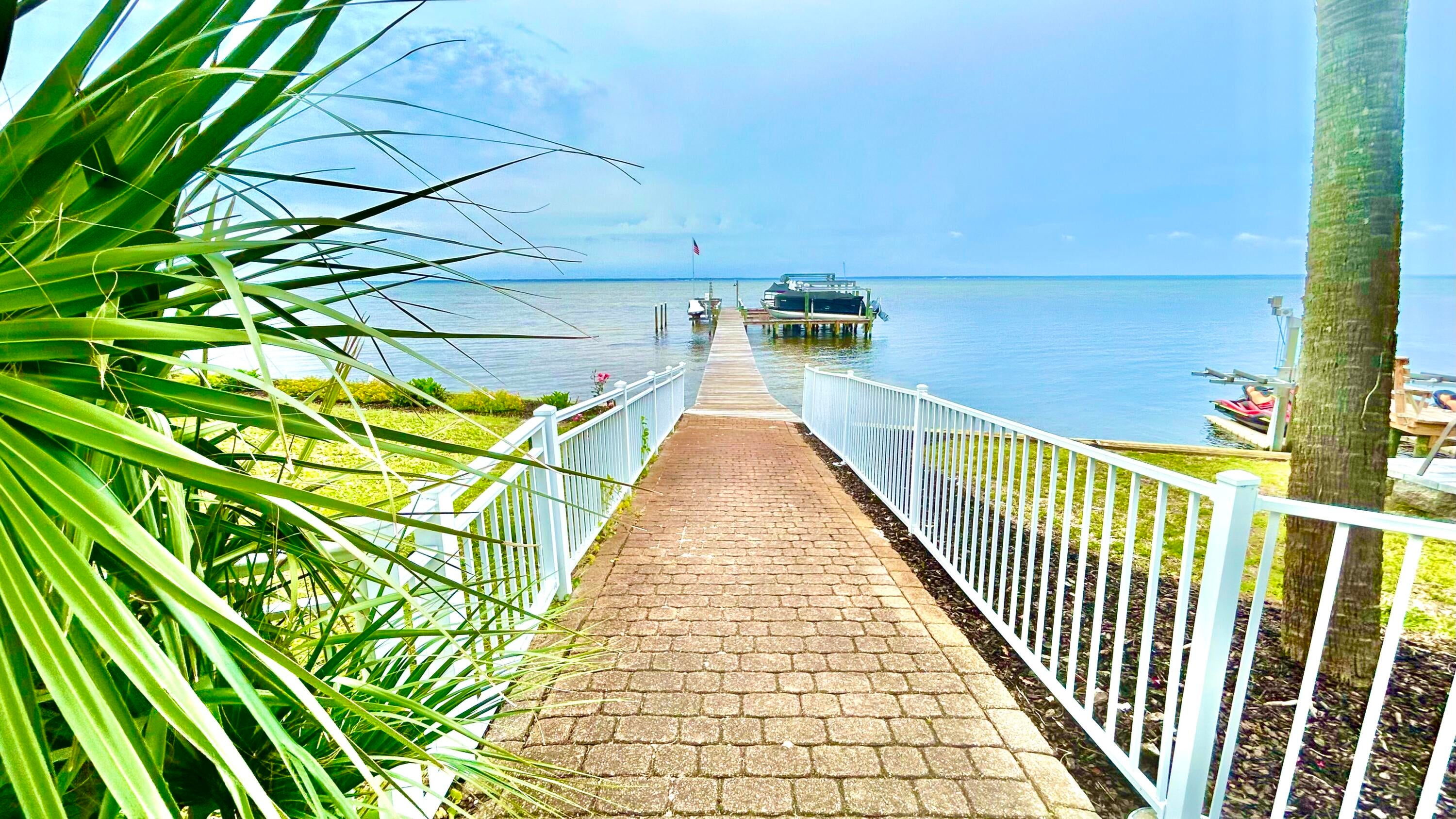 BAYSHORE GARDENS - Land