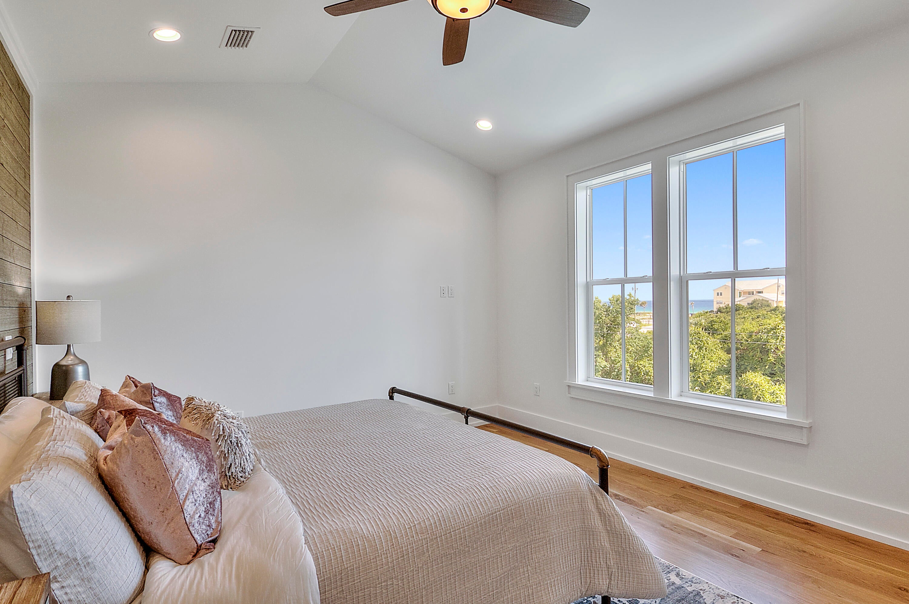 BEACH HIGHLAND 1ST ADD - Residential