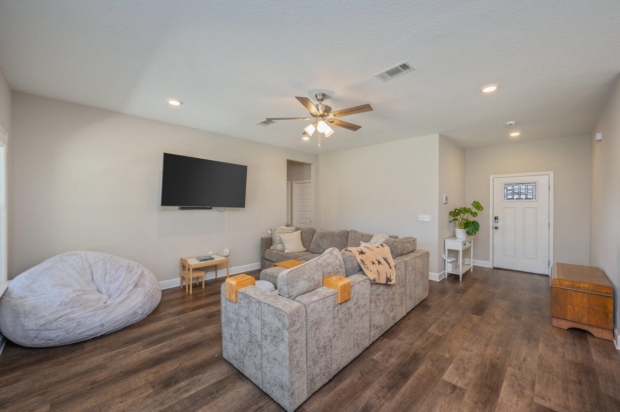 Overlook at Chestnut Ridge - Residential Lease