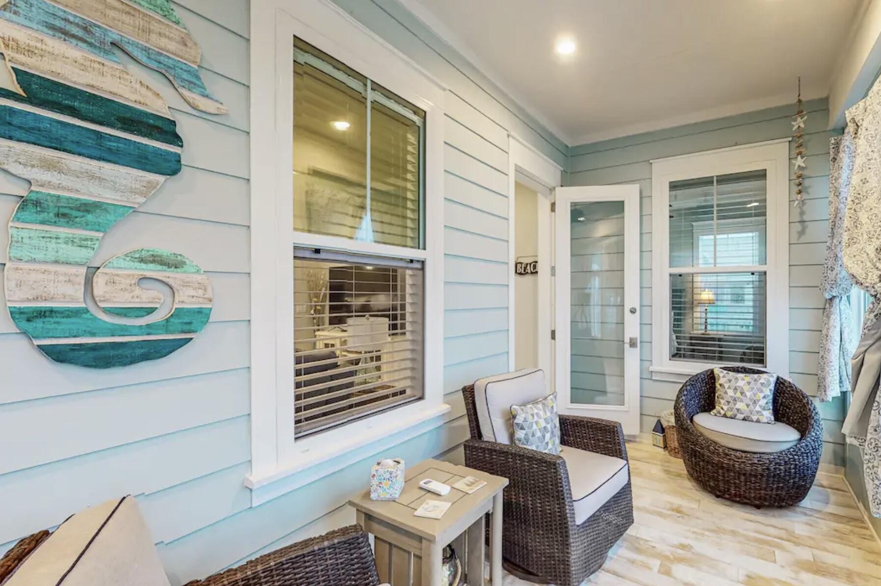BY THE SEA - Residential