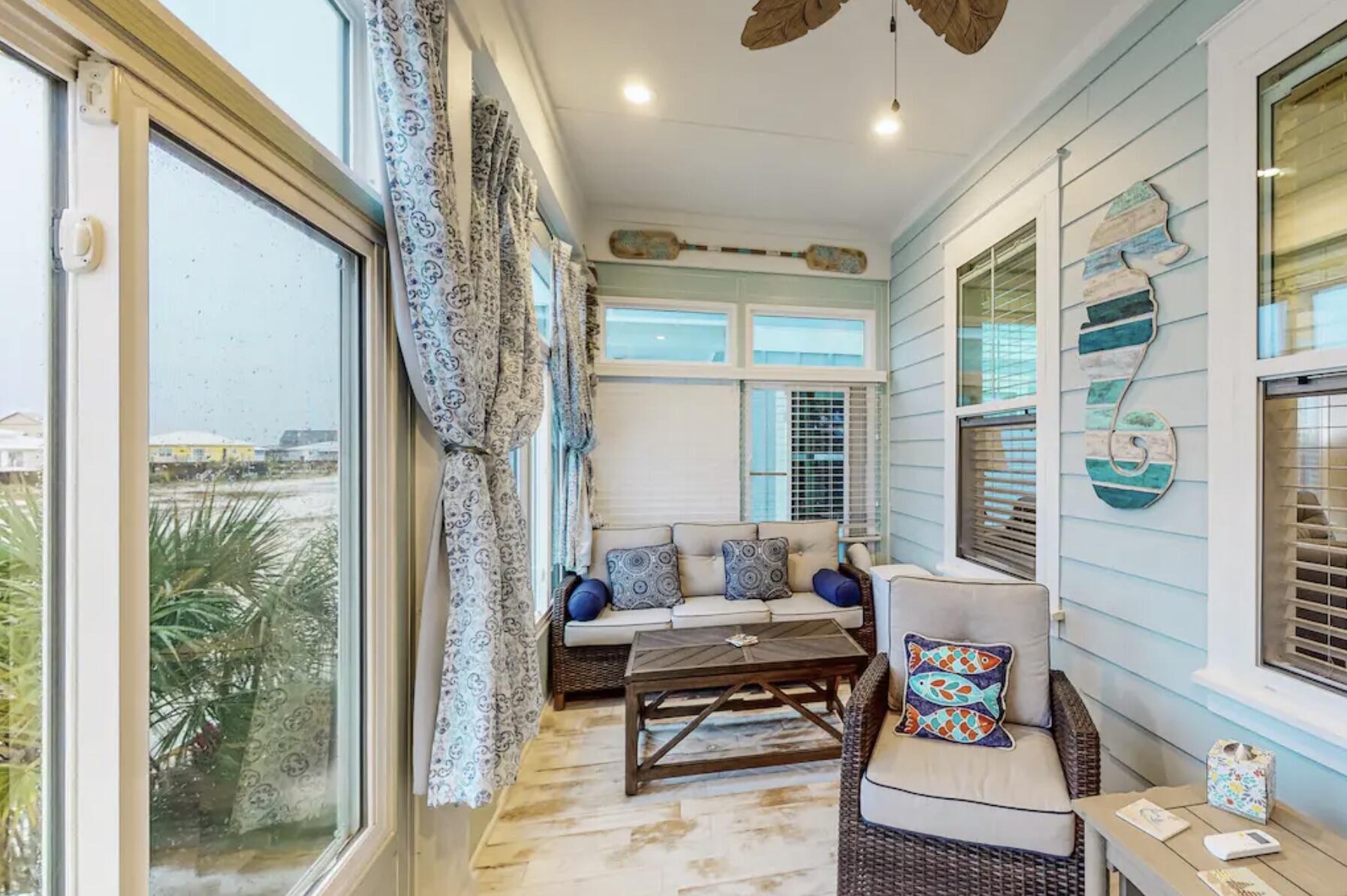 BY THE SEA - Residential