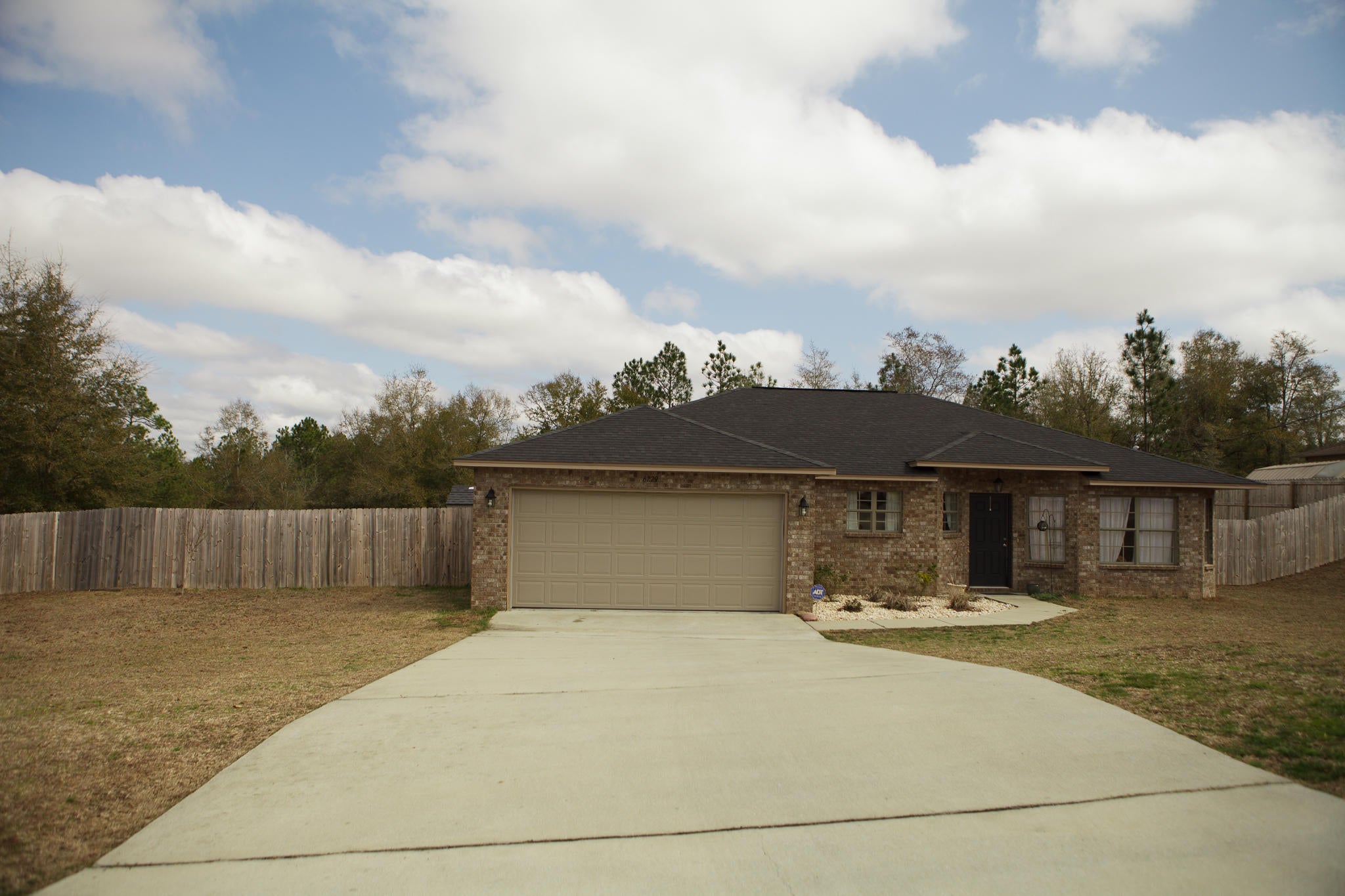 SILVER SPRINGS EST - Residential
