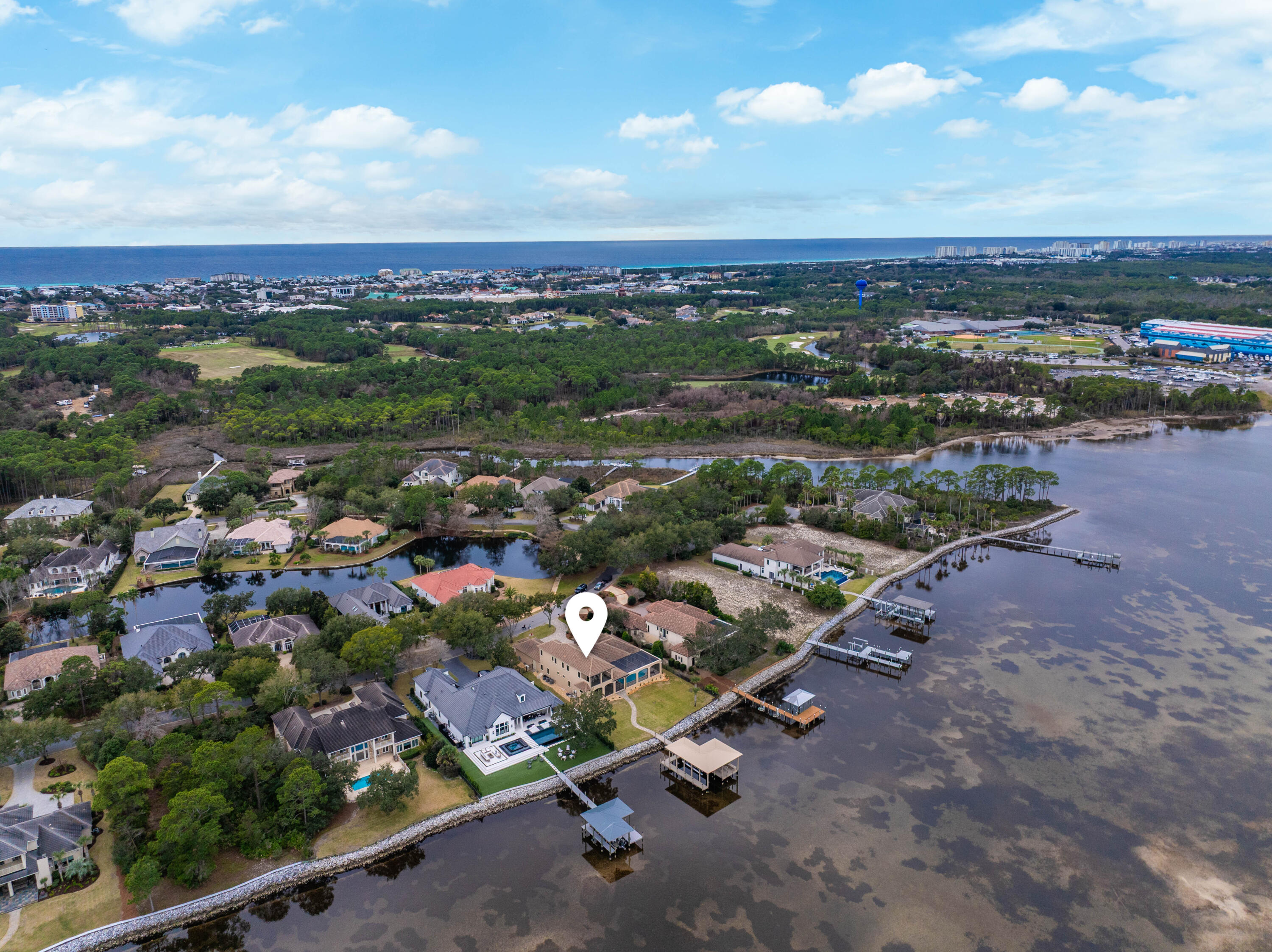 REGATTA BAY - Residential
