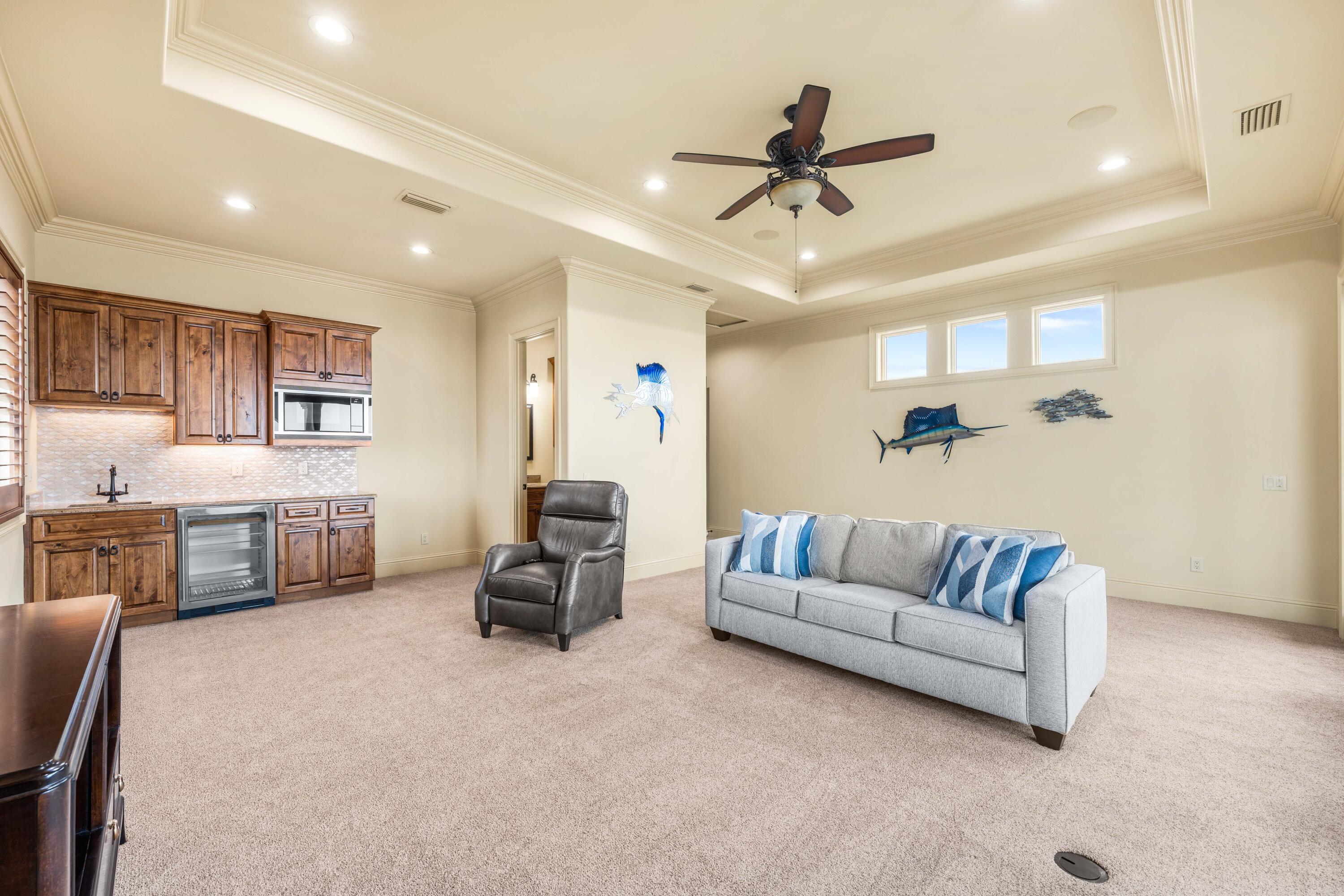 REGATTA BAY - Residential