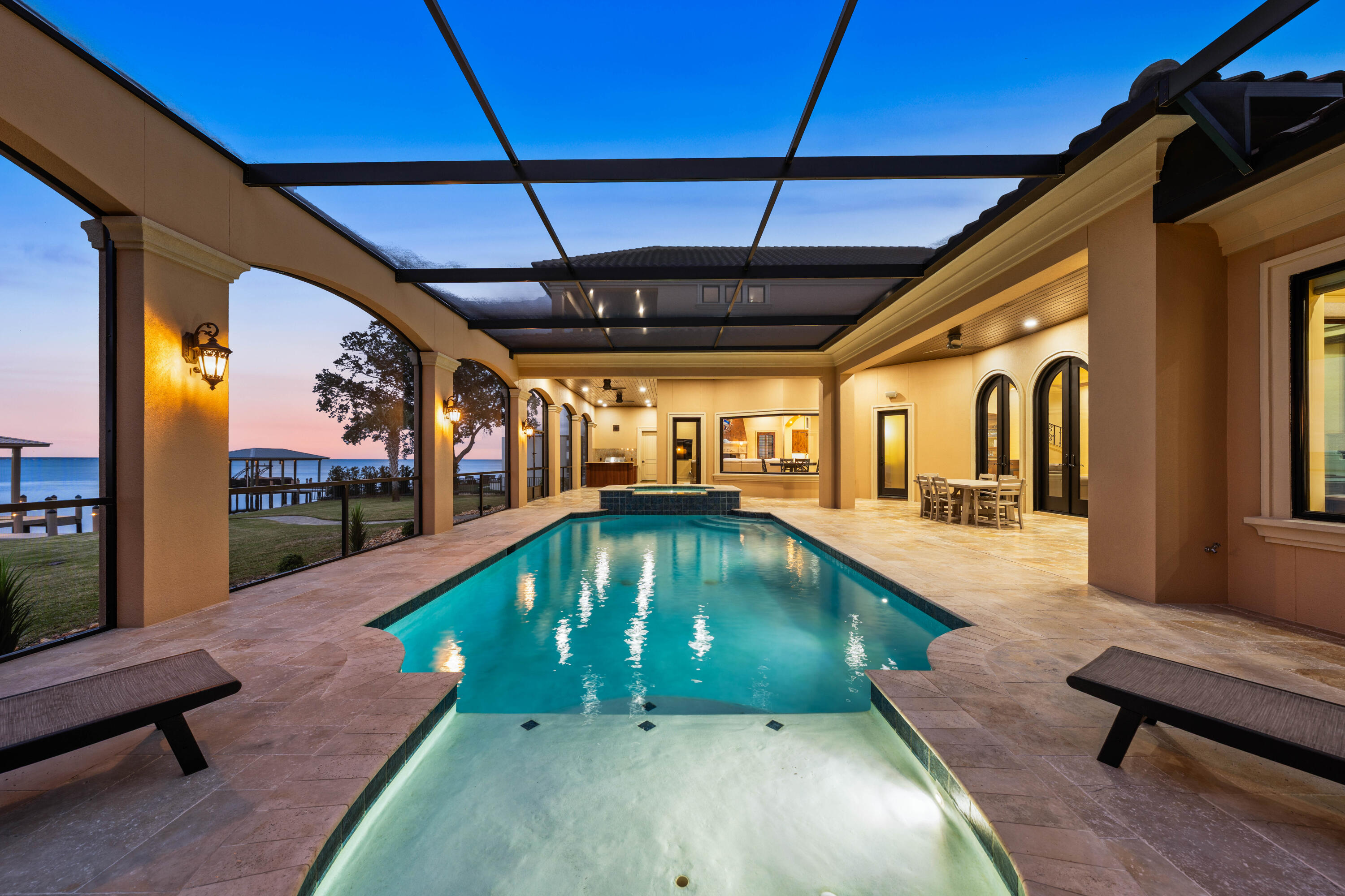 REGATTA BAY - Residential