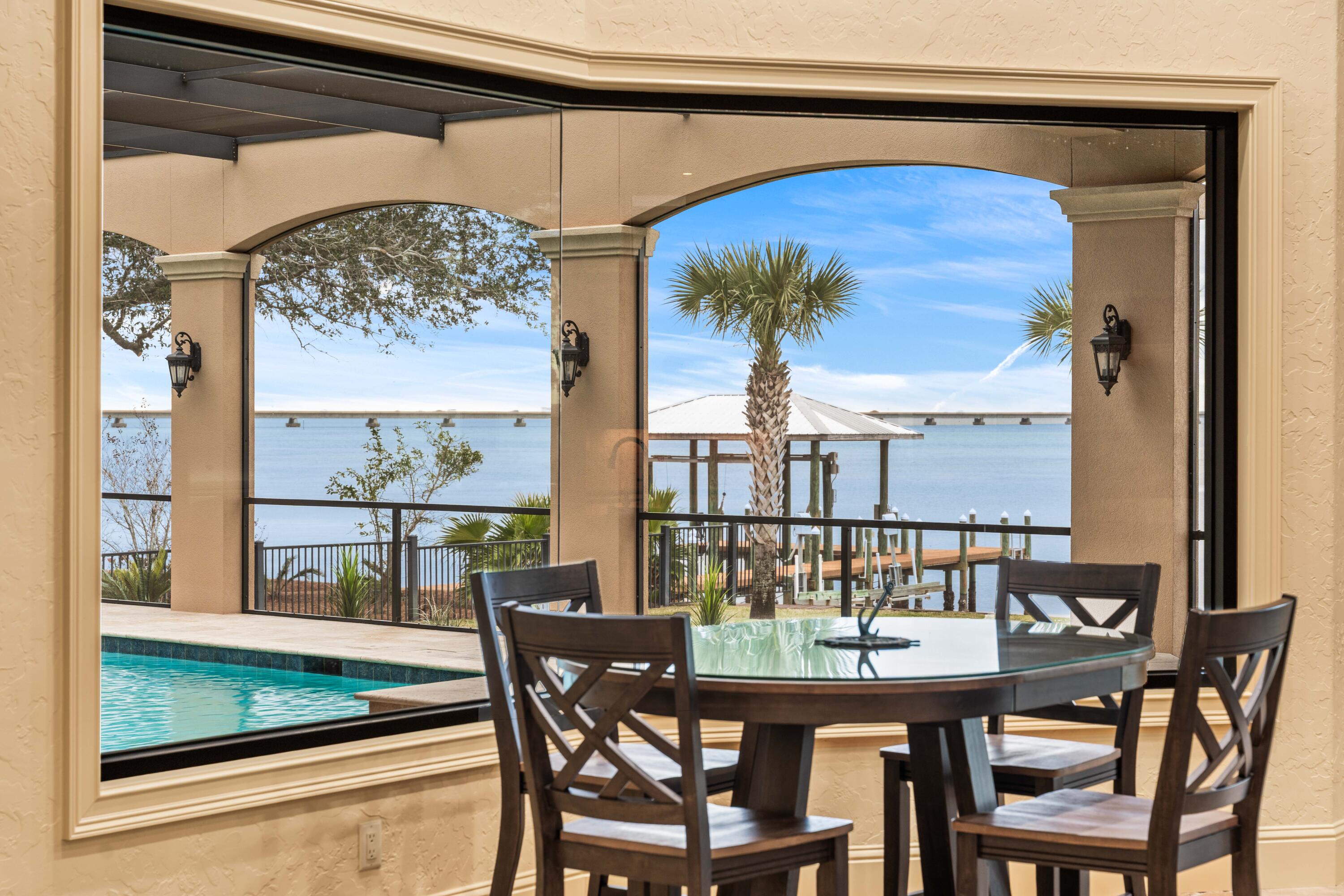 REGATTA BAY - Residential
